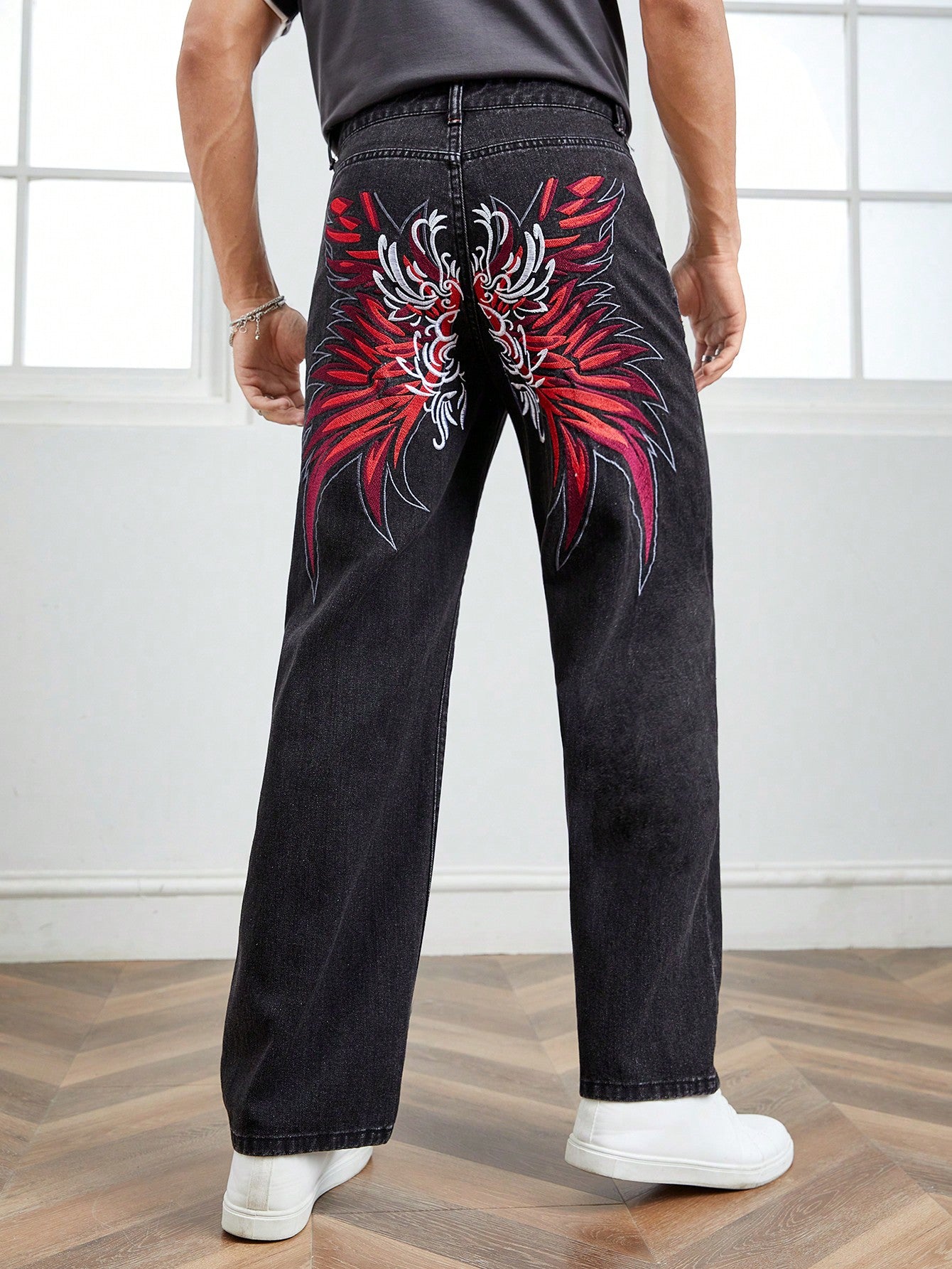 Men Cotton Embroidery Wings Pattern Straight Leg Jeans