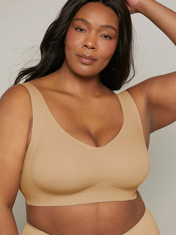 Plus Dream Curve 2ndSkin Wireless Seamless Push-Up Support Bra