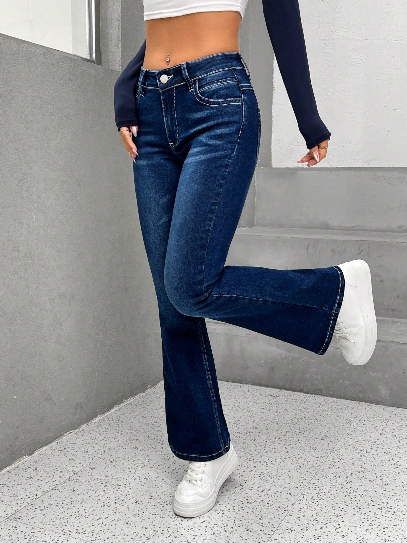 Zipper Fly Flare Leg Jeans