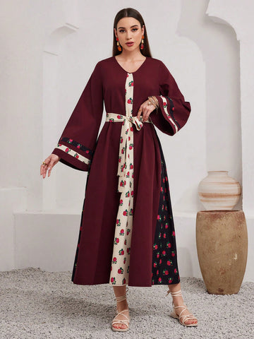 Women'S Traditional Arabic Style Long Shirt With Floral Print Panel And Flared Sleeves