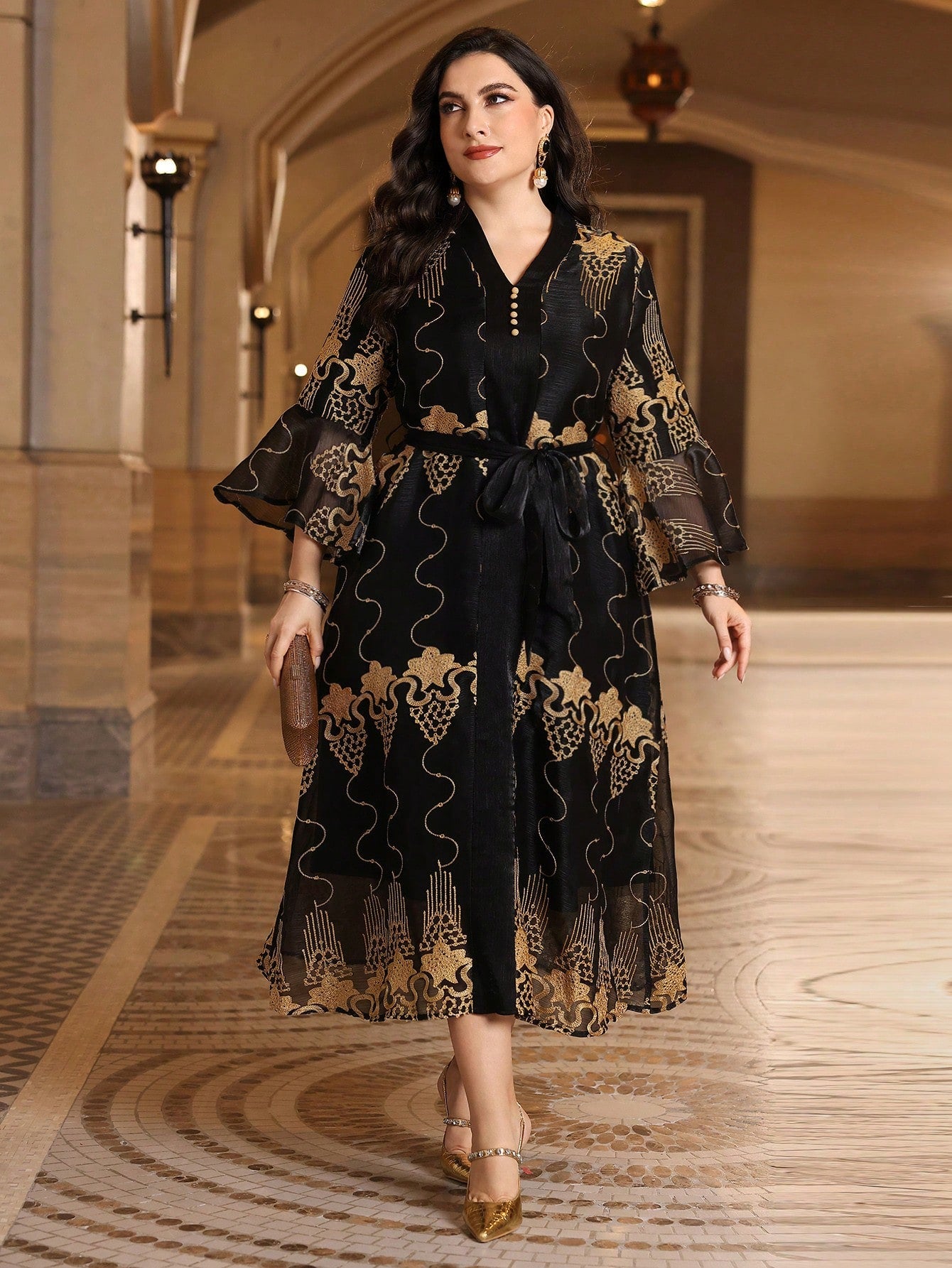 Plus Size Women's Arabic Style Clothing With Patterned Prints And Bell Sleeves