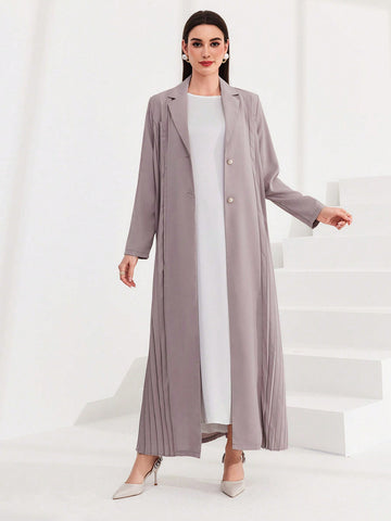 Pleated Panel Single-Breasted Abaya