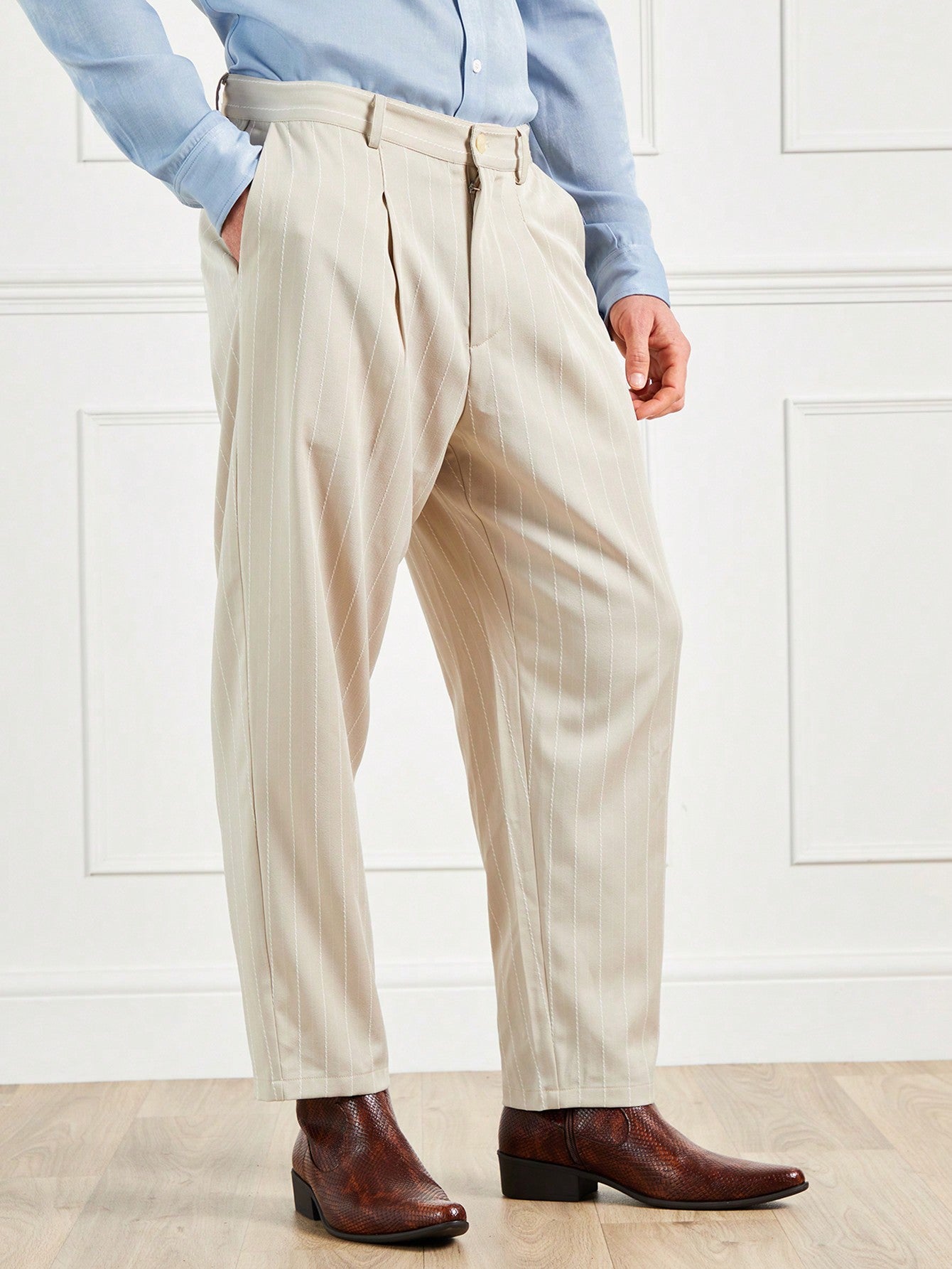 Men's Casual Khaki Striped Pleated Trousers