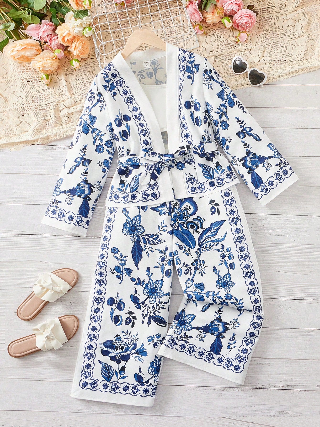 Young Girls' Loose And Cute Blue And White Porcelain Patterned Top And Pants Set