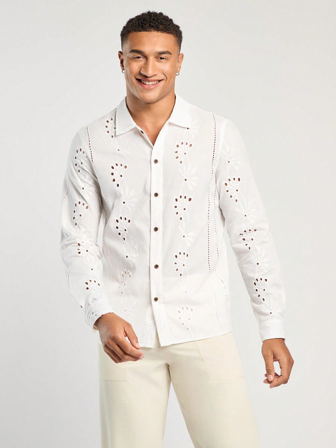 Men's Spring And Summer Casual Vacation Fit White Embroidered Long-Sleeved Shirt