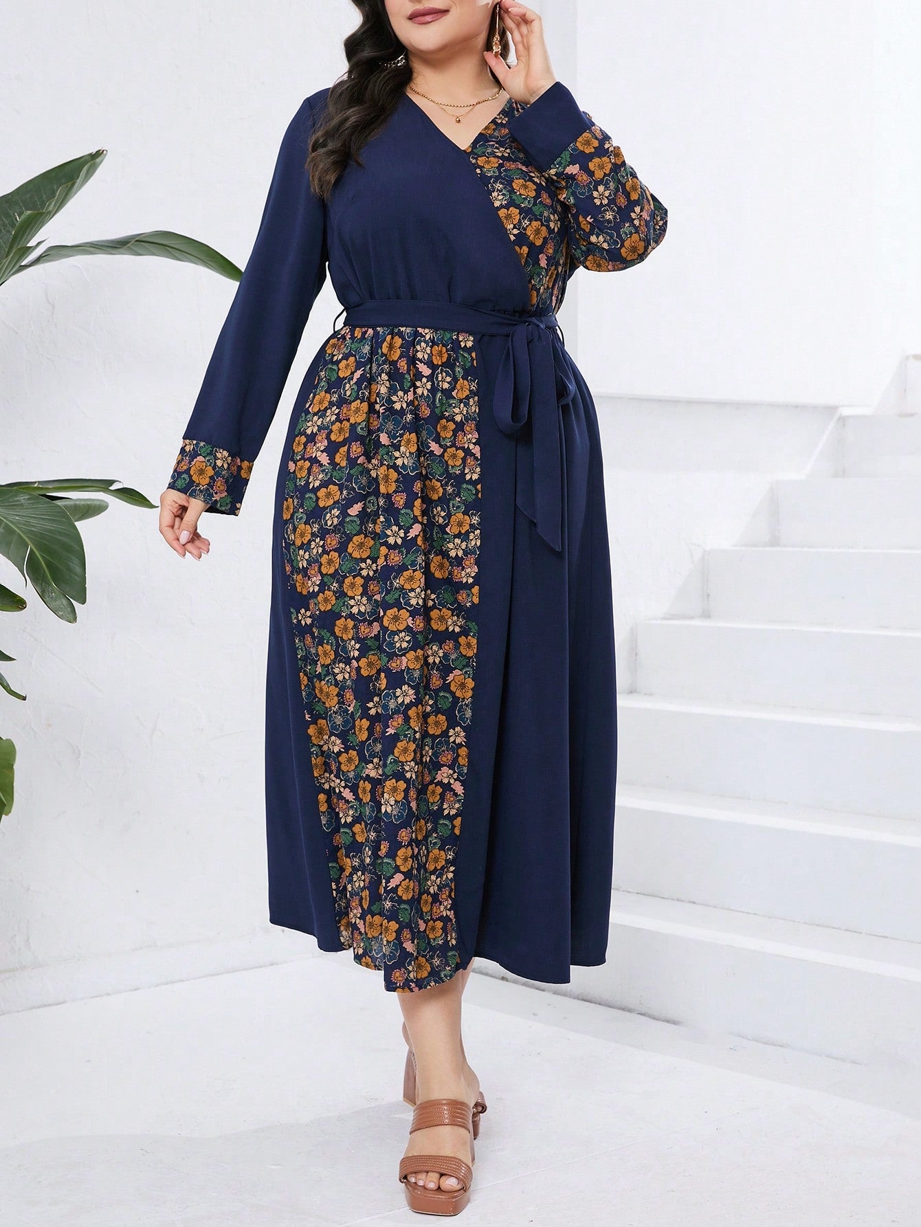 Plus Size Loose Fit V-Neck Floral Printed Patchwork Dress