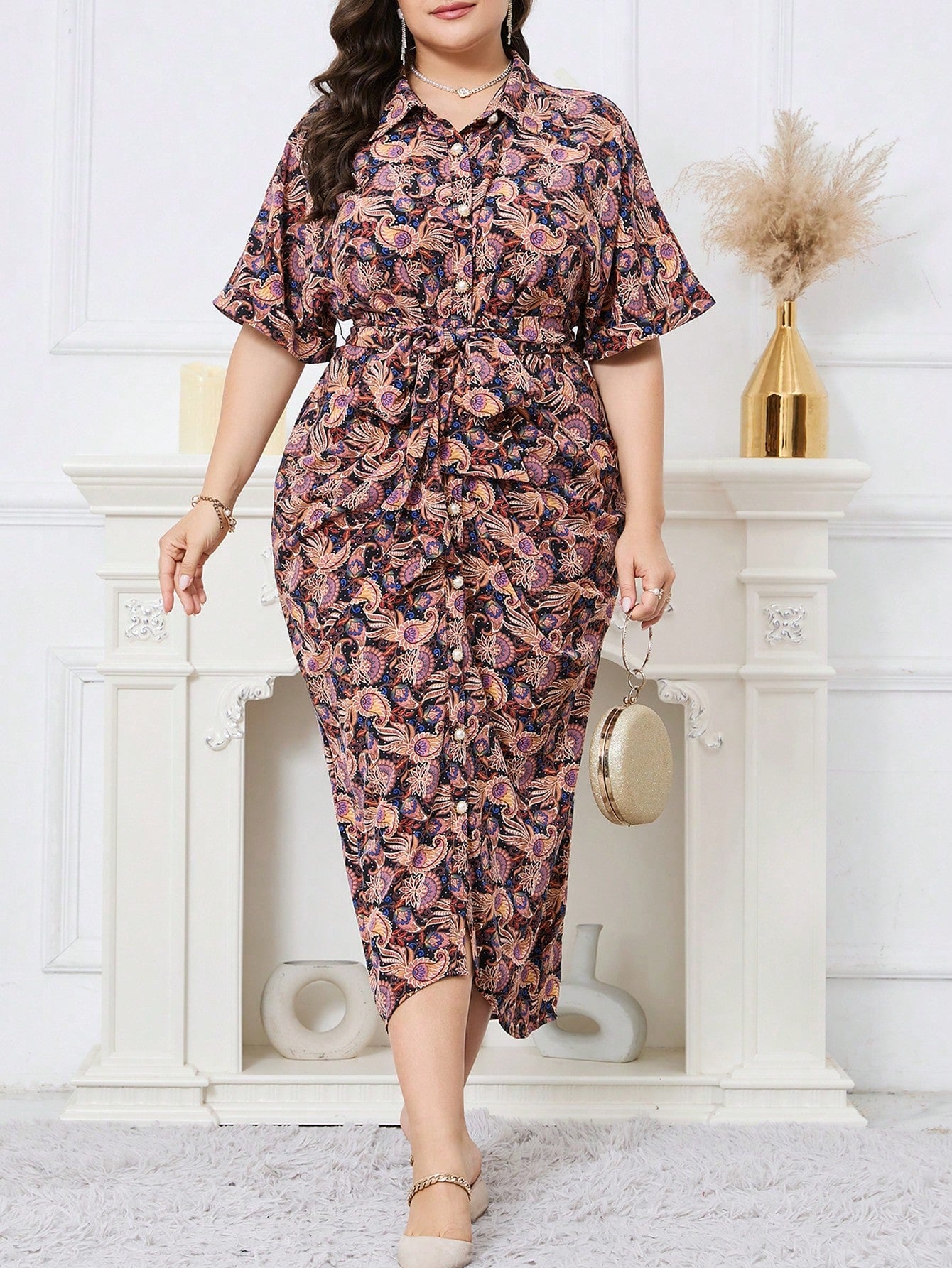 Plus Size Women's Short Sleeved Shirt Dress With Paisley Pattern