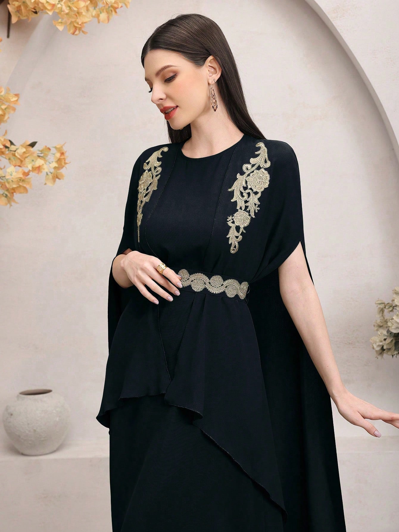 Women's Embroidery Poncho And Sleeveless Dress Set