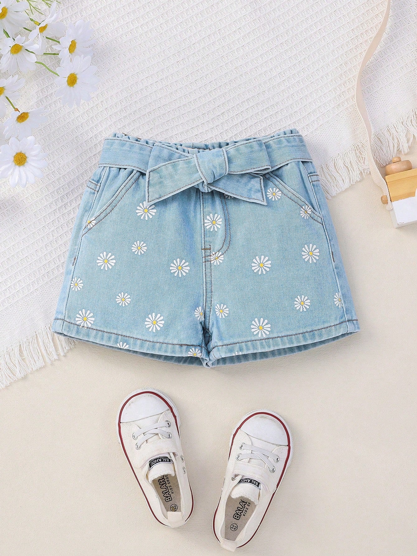 Young Girl Summer Daisy Print Denim Shorts