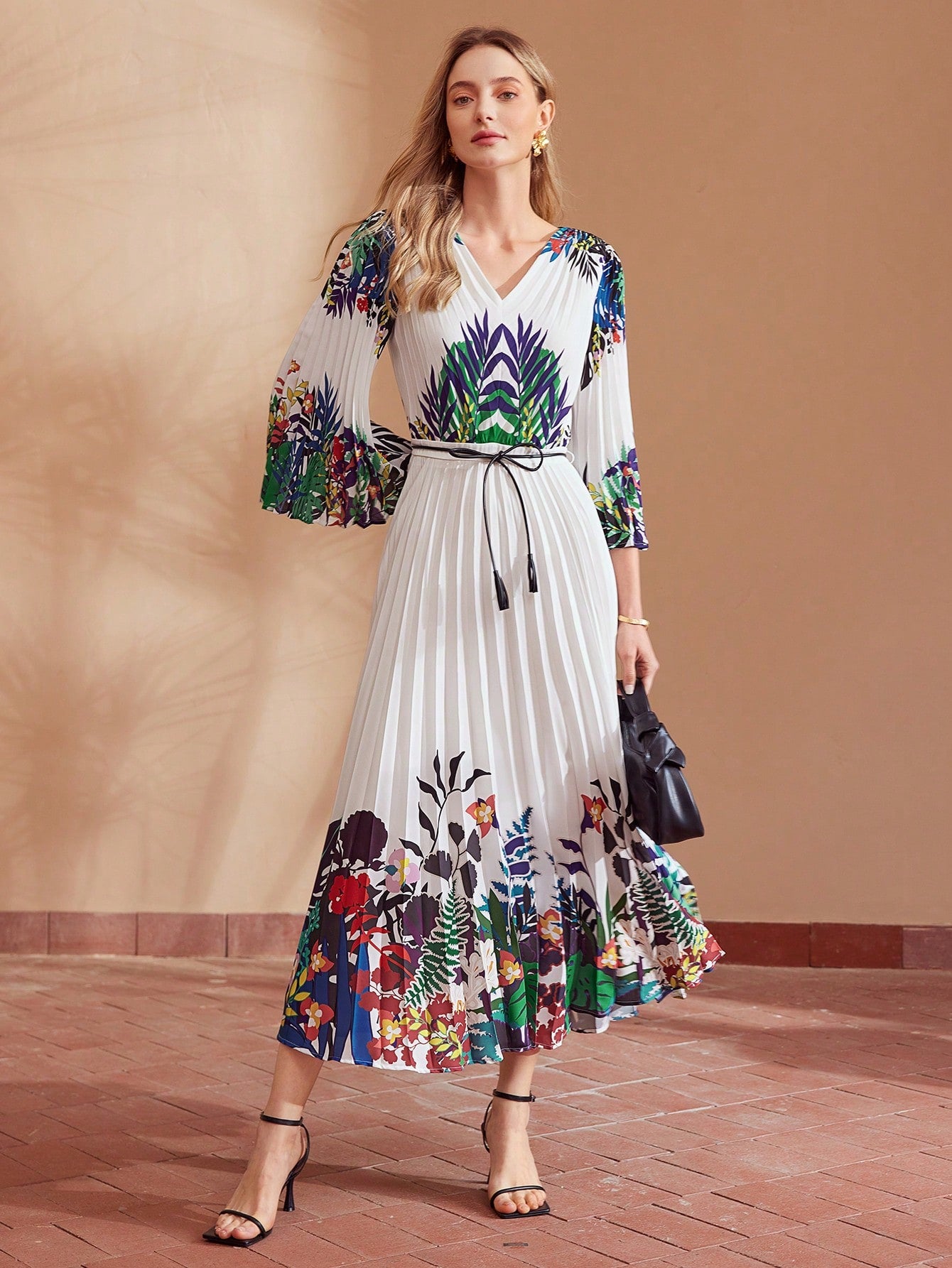 TROPICAL PRINT V-NECK BELTED DRESS