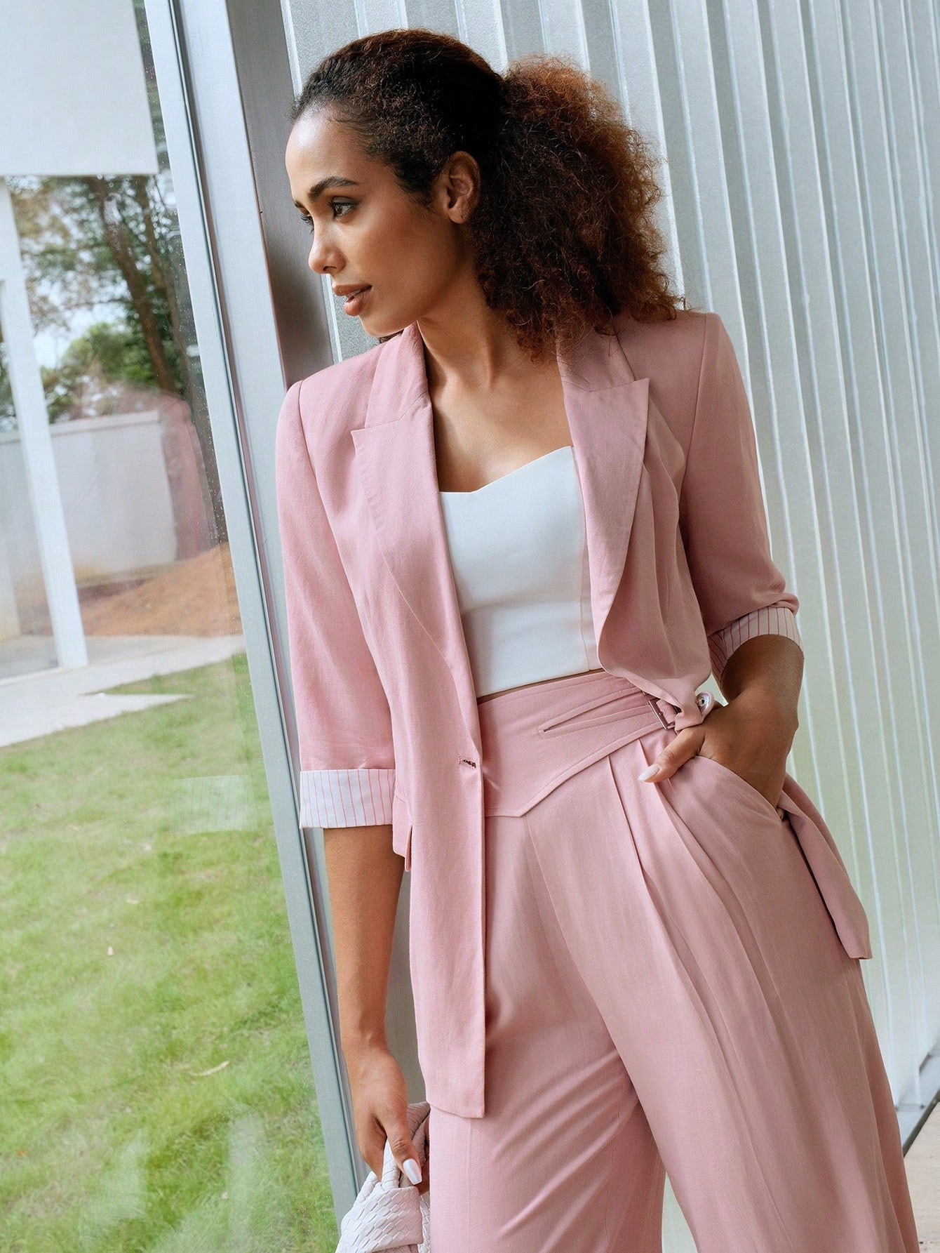 PEAK COLLAR STRIPED CUFFED SLEEVE BLAZER