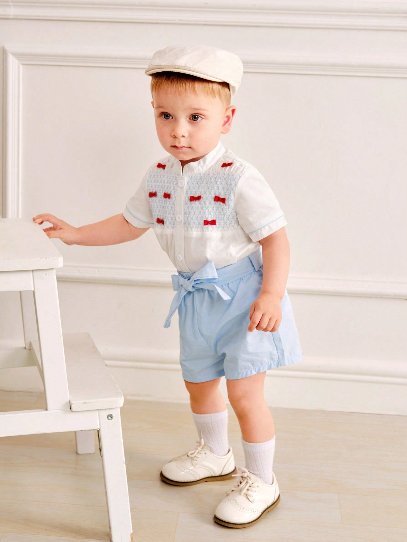 2-Piece Set For Baby Boys In Spring And Summer, With Blue Cable Knit Design, Bowtie At The Small Stand Collar, Conservative Yet Cute And Elegant, Suitable For Daily Wear And Leisure.