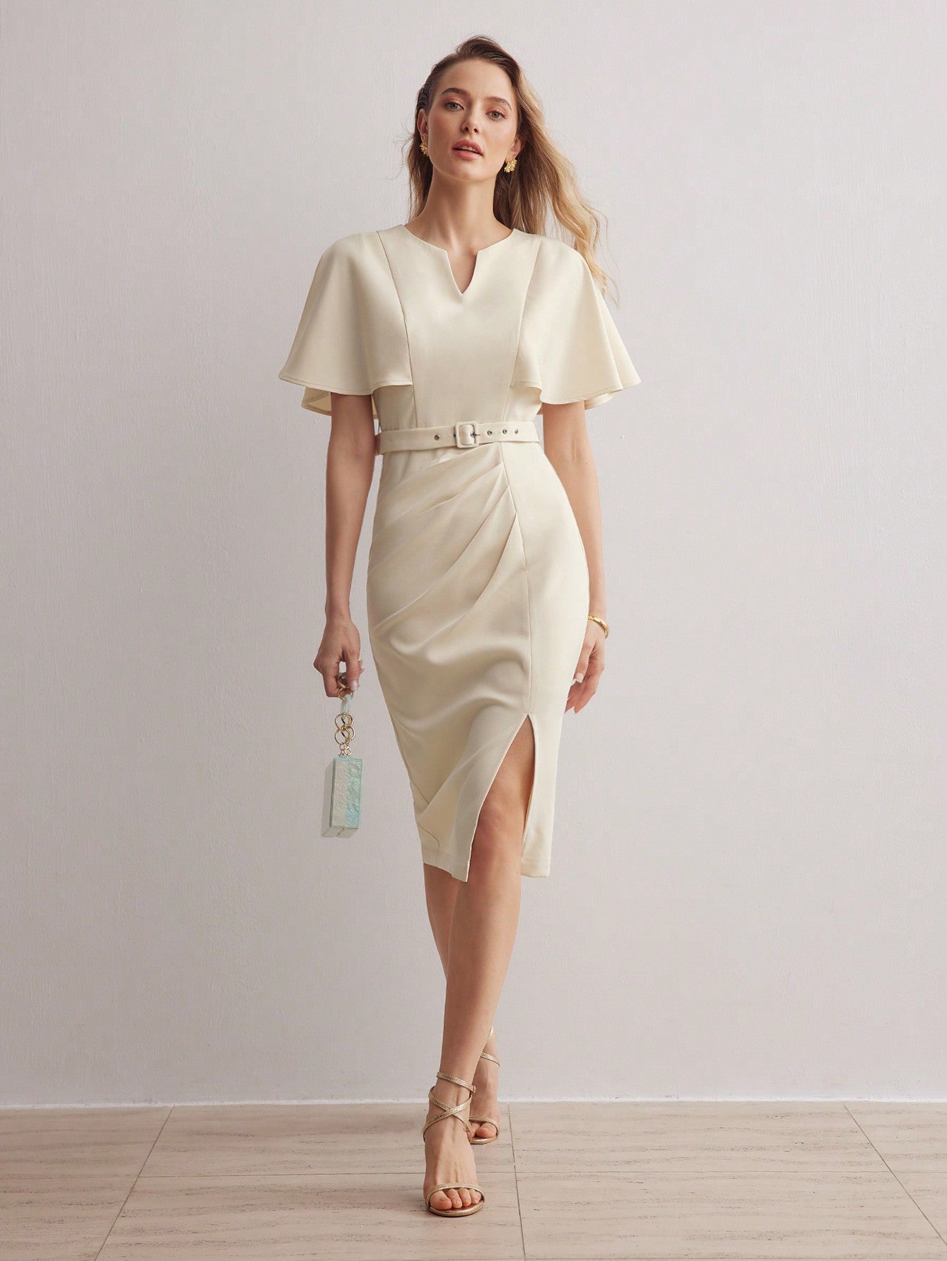 SOLID NOTCH NECK FLUTTER SLEEVE RUCHED SPLIT HEM BUCKLE BELTED DRESS