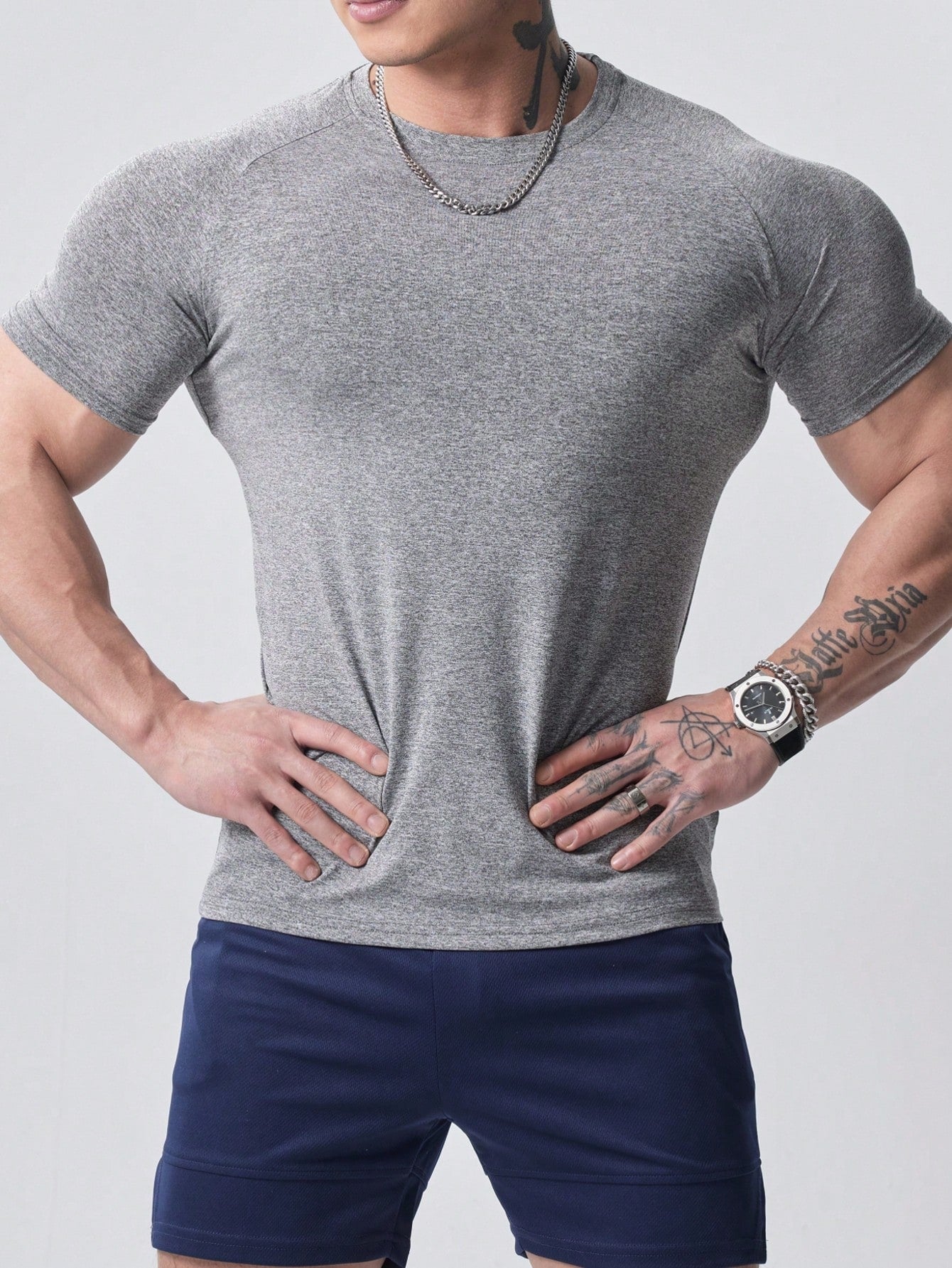 Men Round Neck Short Sleeve Solid Color Casual Sports T-Shirt