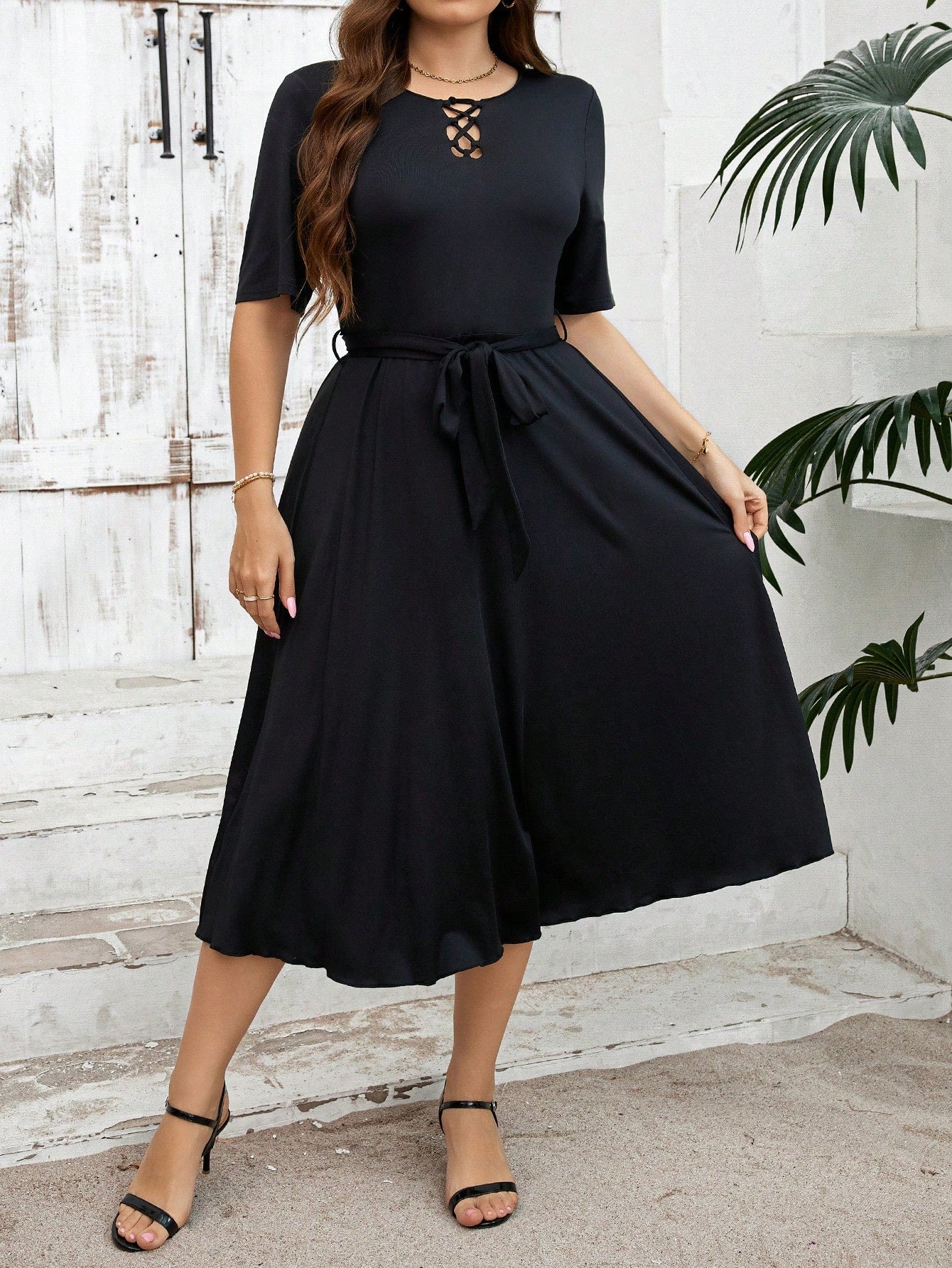 Plus Size Black Knitted Summer Dress With Circular Ring Decoration