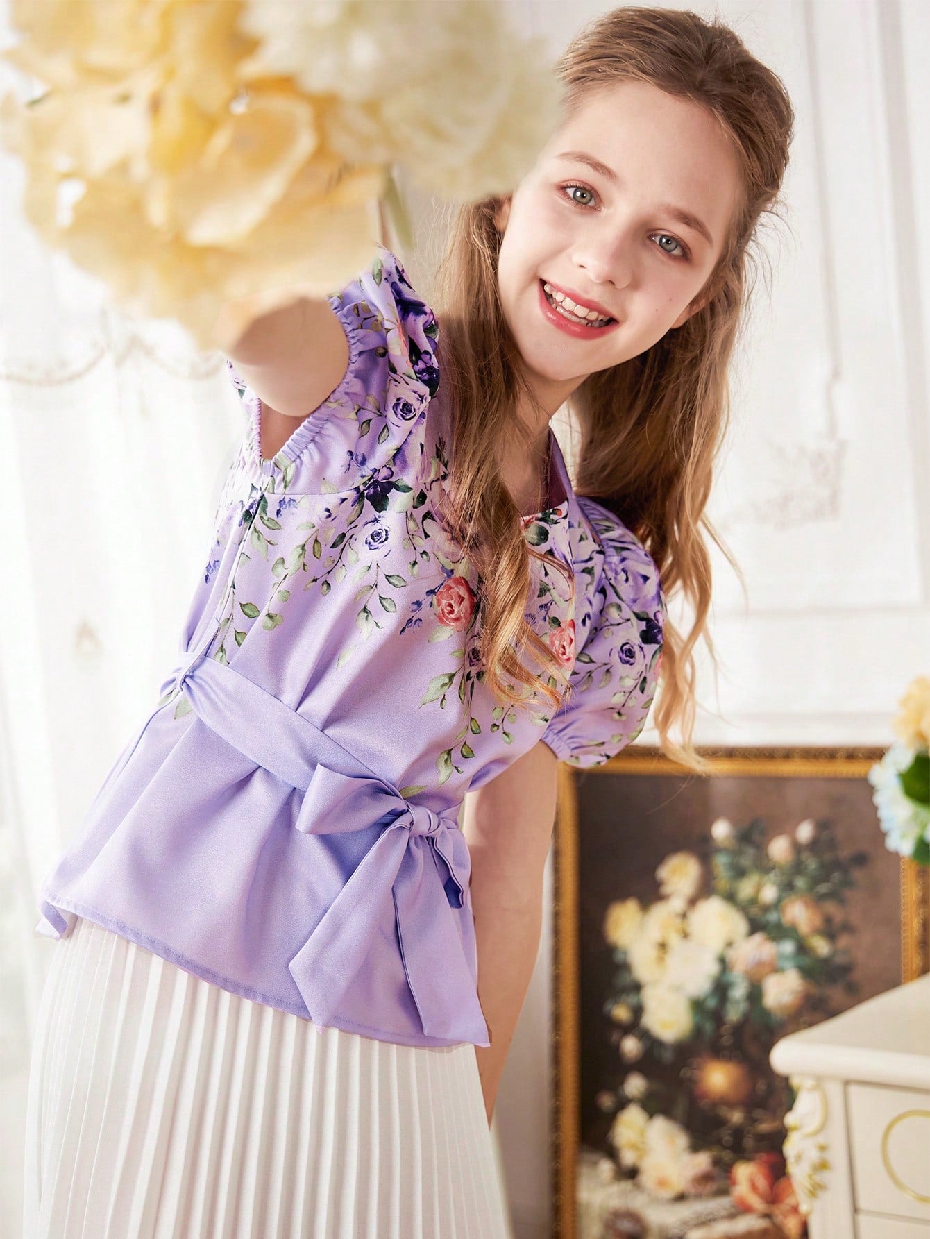 Tween Girl Cute V-Neck Bubble Princess Sleeve Floral Pattern Shirt With Ruffle Hem