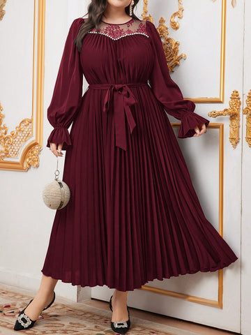 Plus Size Spring/Summer Elegant Solid Color Lace Splice Dress With Beaded Decoration And Pleats