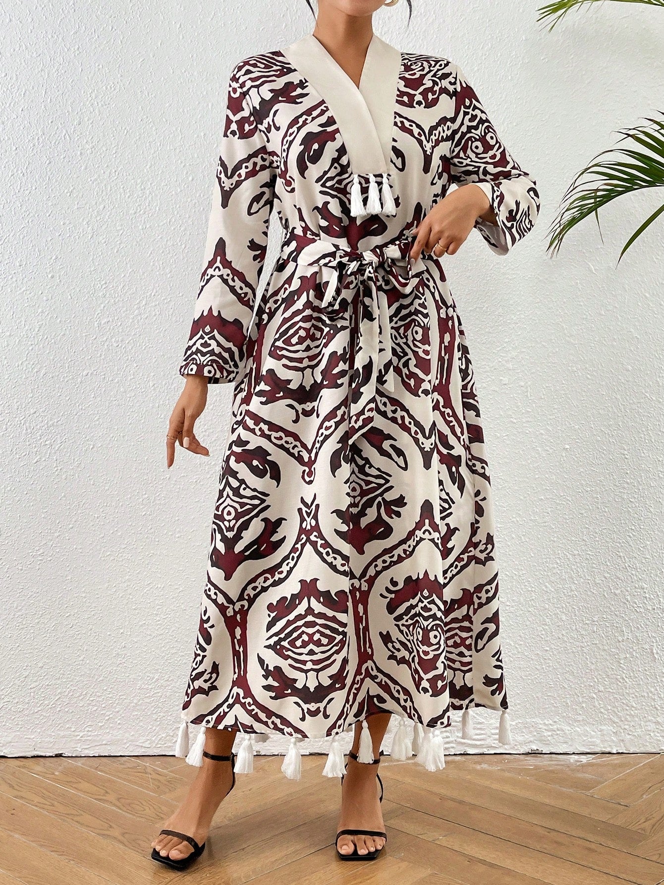 Women Fashion Printed Long Sleeve Dress With Tassel Decoration