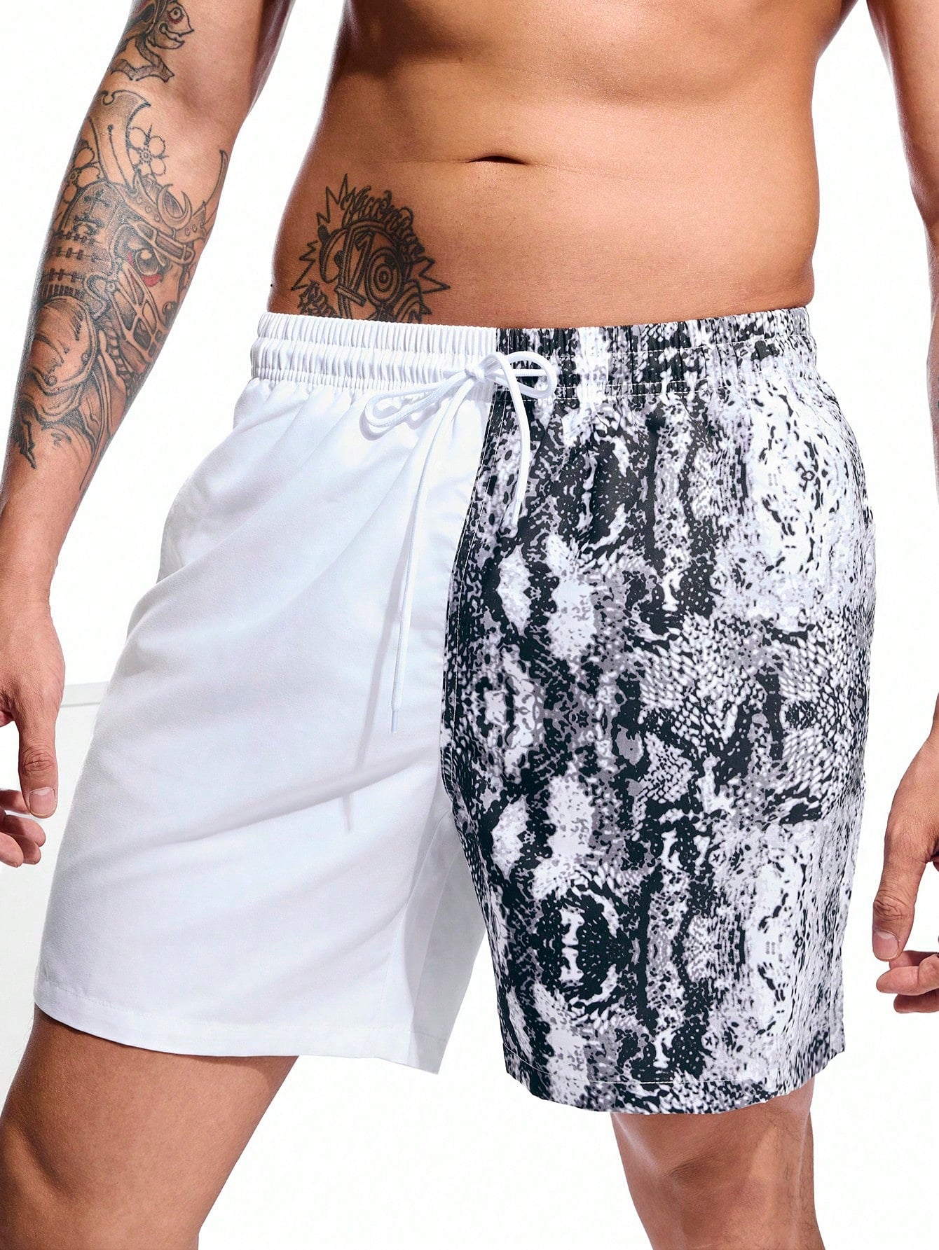 Men Snake Skin Print Patchwork Beach Shorts For Vacation And Casual Occasions