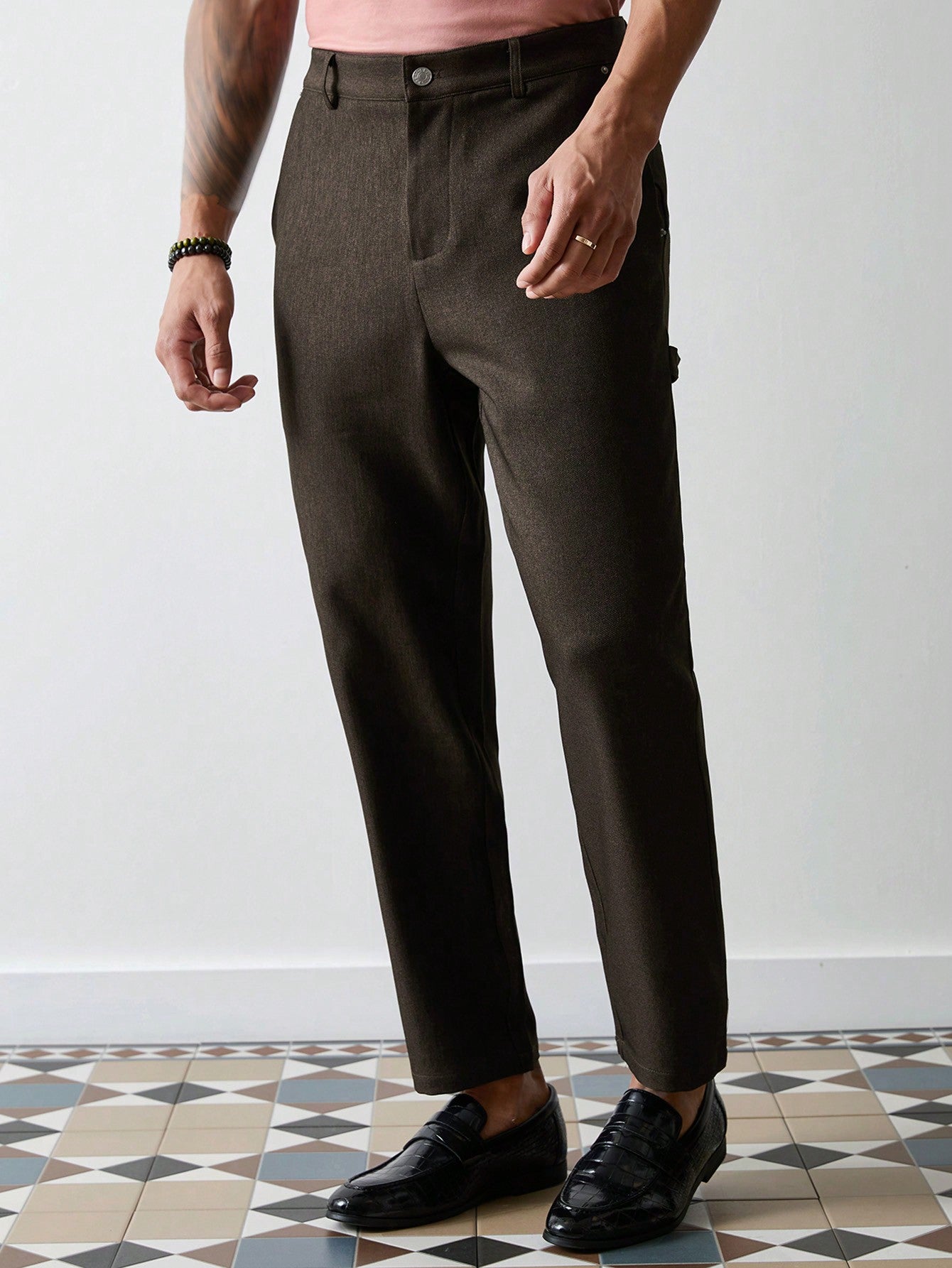 Men Slim Fit Brown Twill Cargo Pants With Narrow Leg Opening