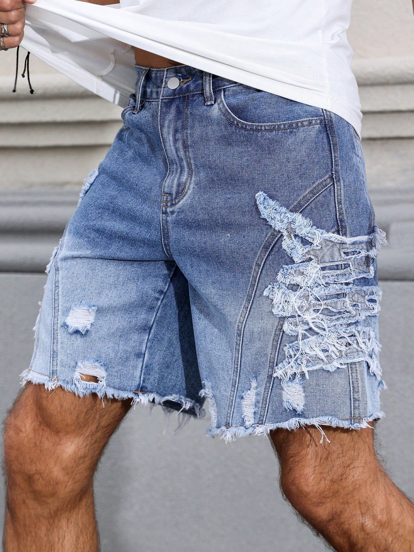 Men's Solid Color Street Wear Ripped Raw Hem Denim Shorts