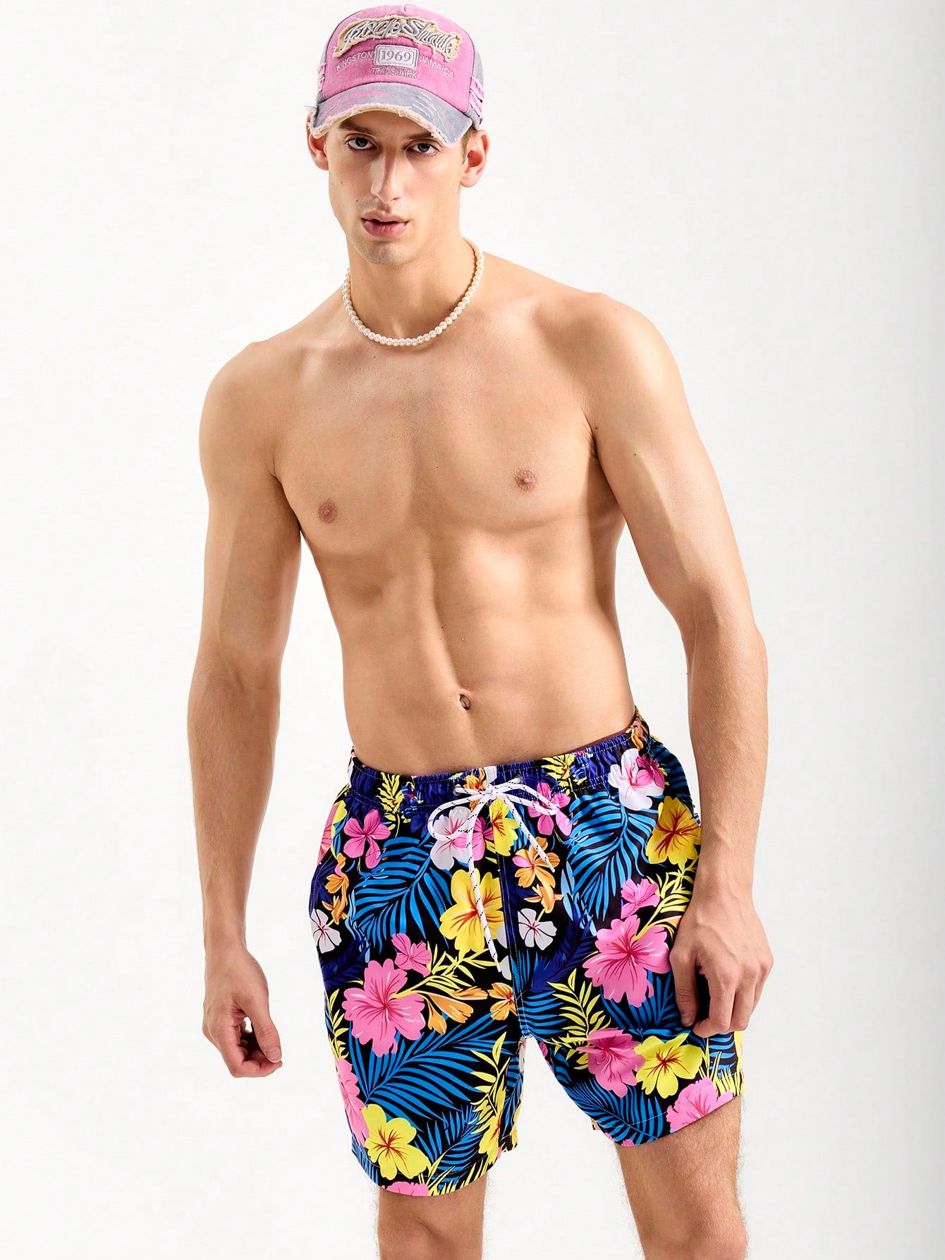 Men's Tropical Plant Printed Drawstring Waist Pocket Beach Shorts For Summer