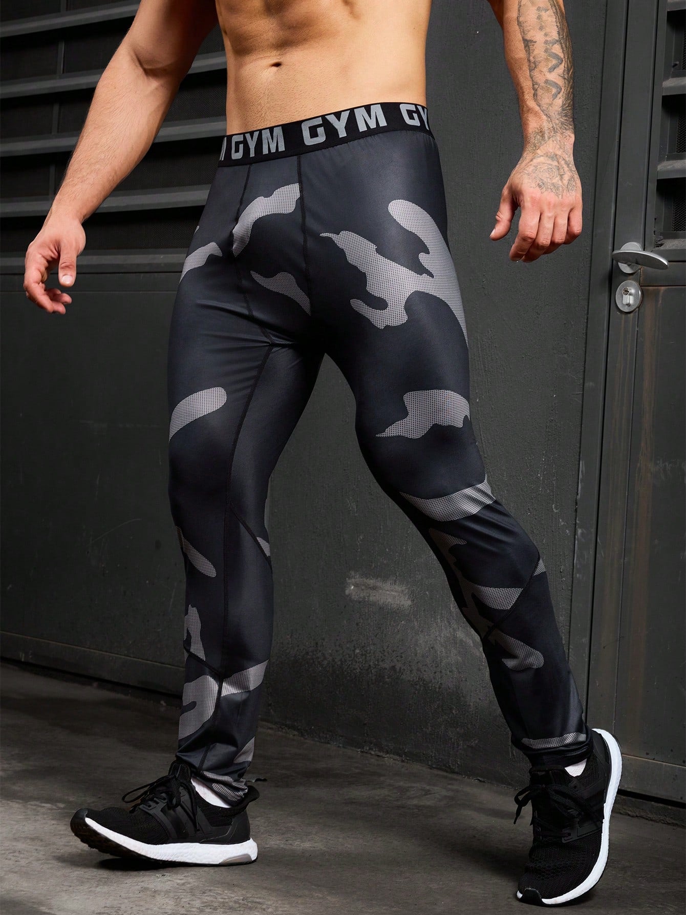 Men's Letter Jacquard Camouflage Print Casual Sports Leggings