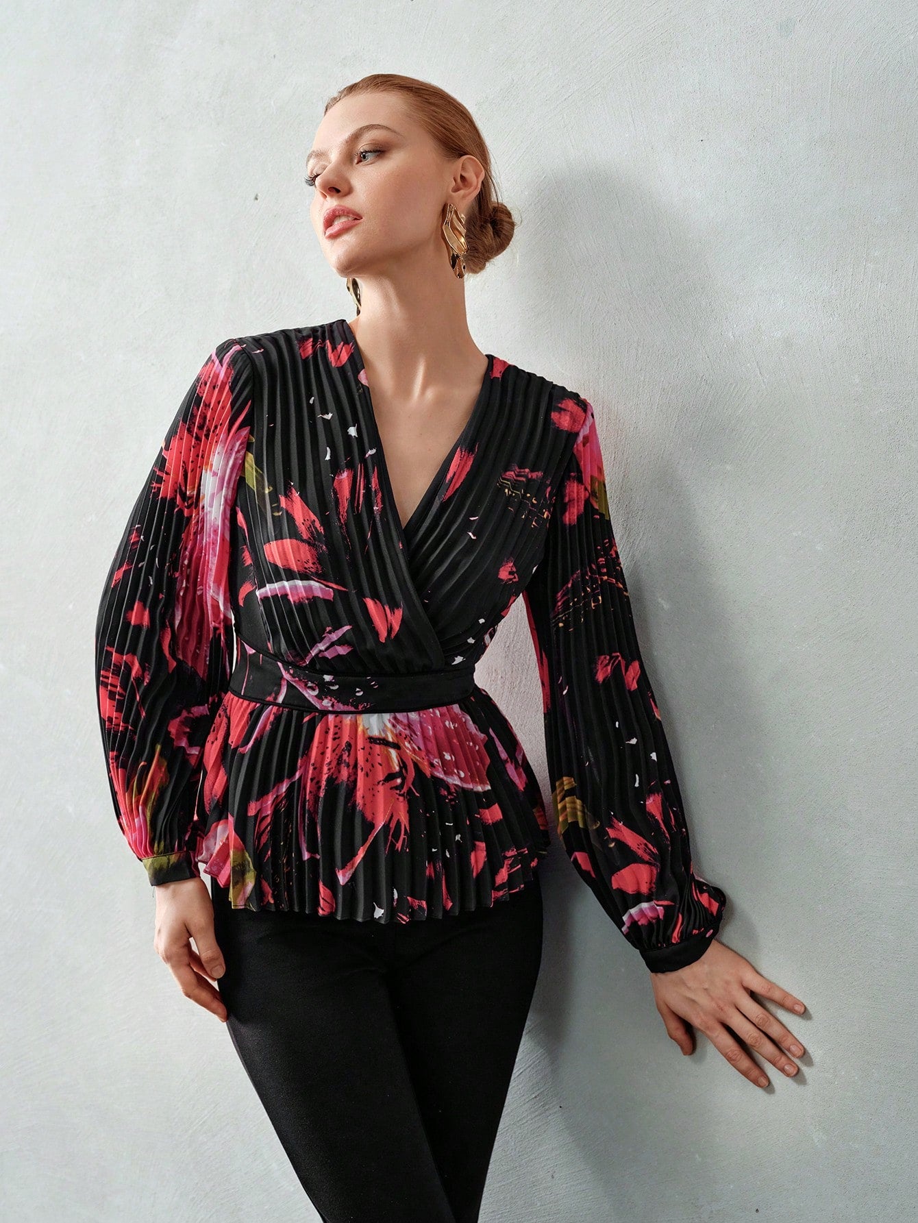 FLORAL PRINT SURPLICE NECK LANTERN SLEEVE PLEATED PEPLUM BLOUSE