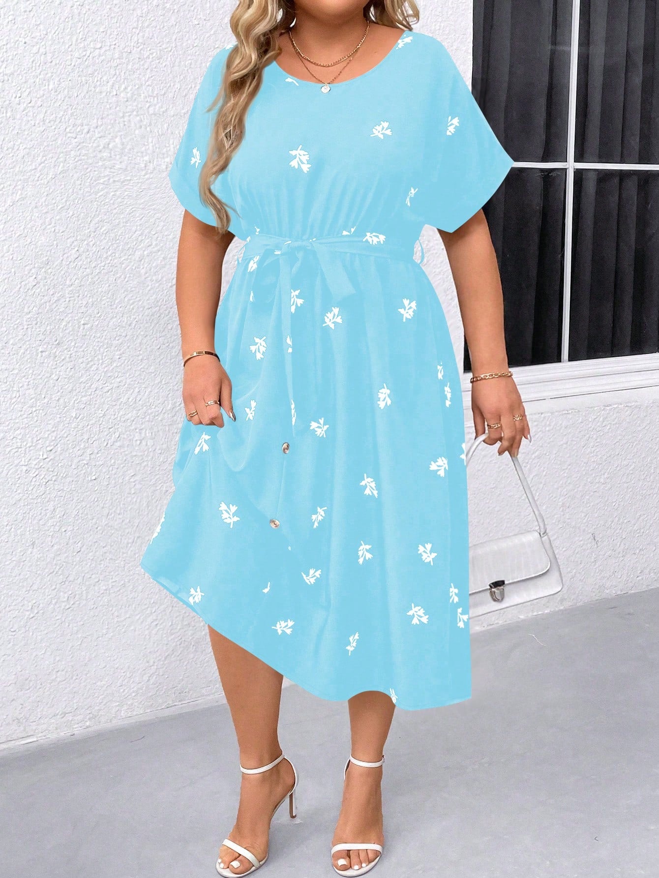 Plus Size Round Neck Floral Print Belted Short Sleeve Dress For Summer