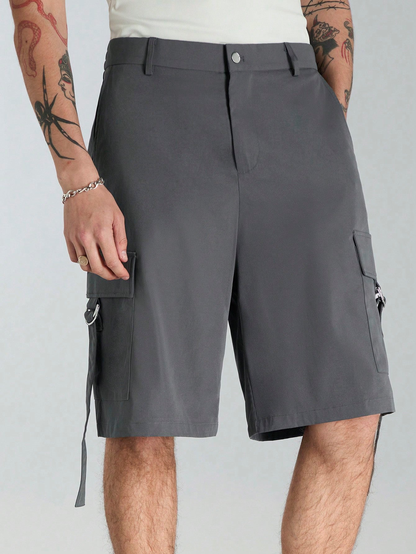 Men's Solid Color Workwear Pocket Loose Woven Casual Shorts