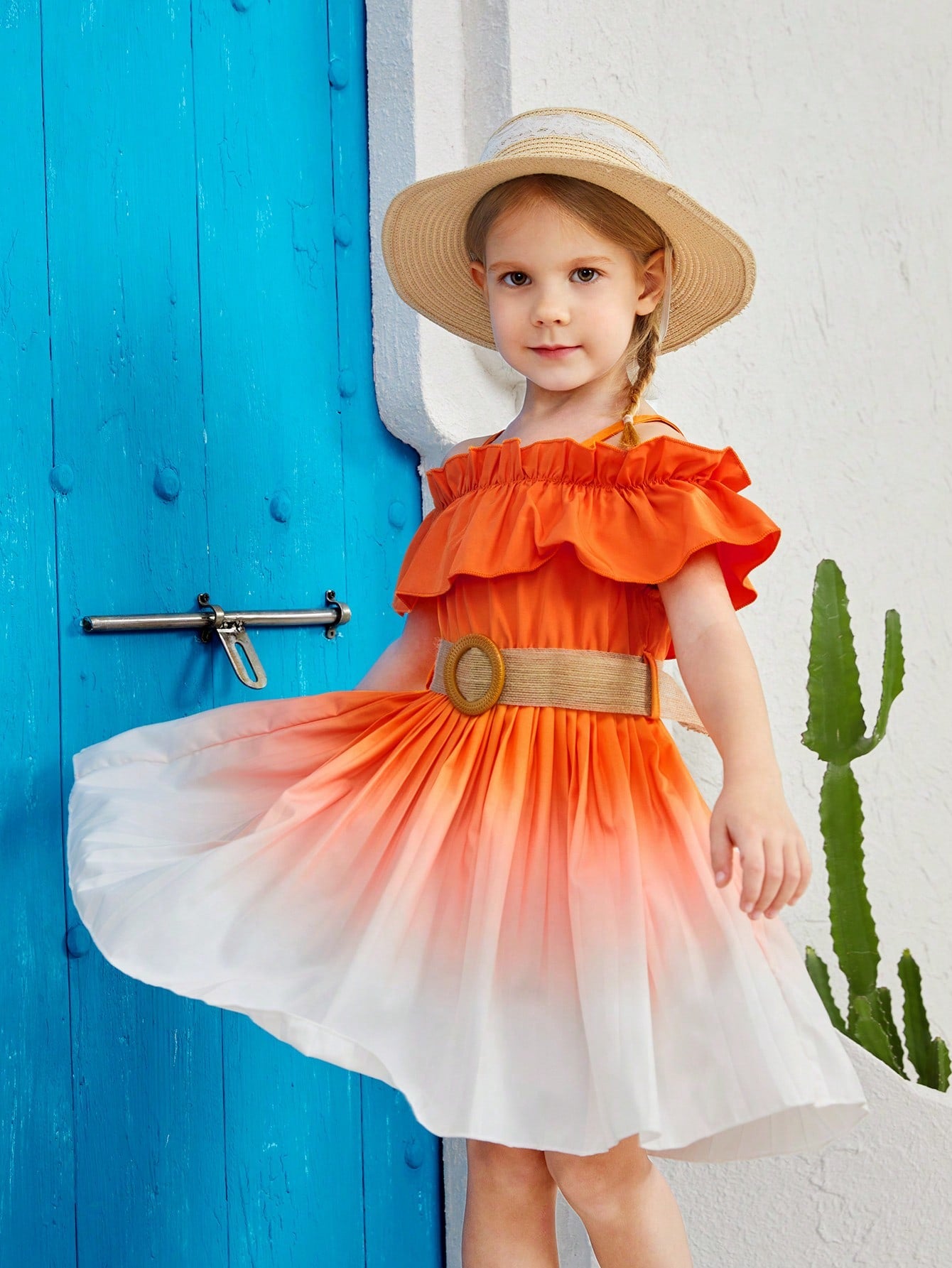 Young Girls' Ombre Color Sleeveless Dress With Shoulder Cutout And Lace Decoration