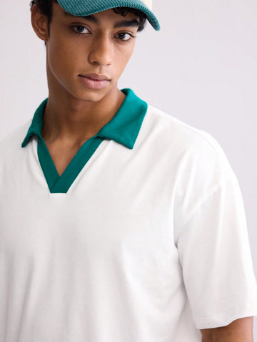 Men's Relaxed Polo Shirt With Contrast Collar In White