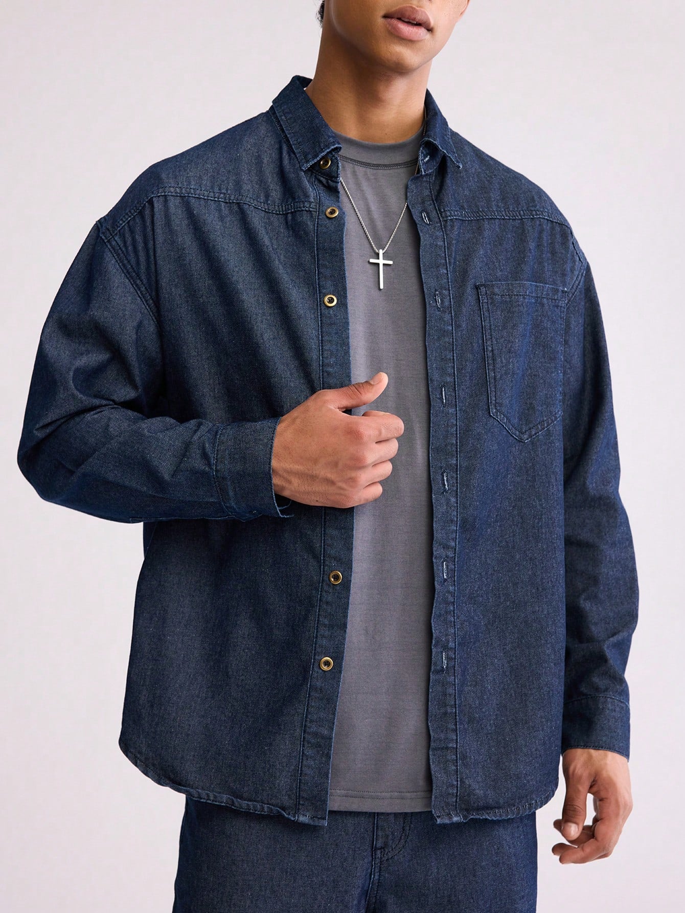 Men's Casual Fashion Pocket Patched Relaxed Denim Shirt