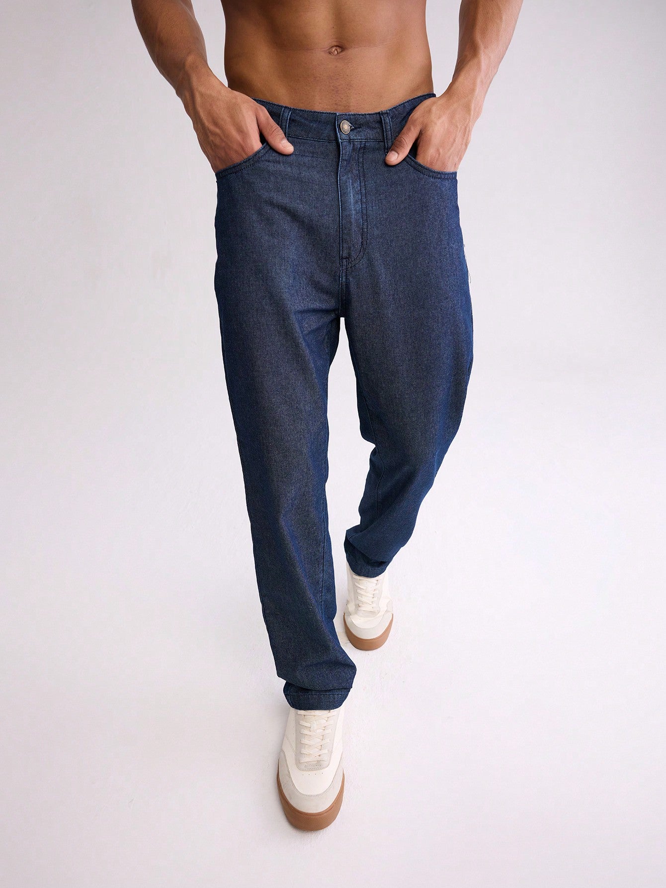 Men's Tapered Fit Jeans In Dark Wash Blue