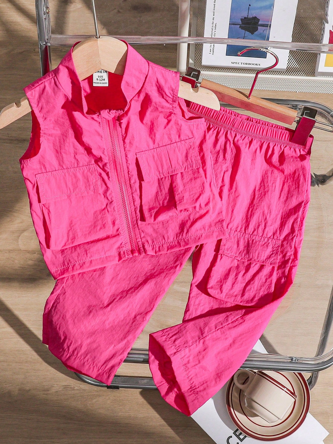 2pcs Baby Girls' Cargo Style Style Casual Cool Red Multi-Pocket Zipper Top And Cargo Pants Set, Suitable For Daily Wear