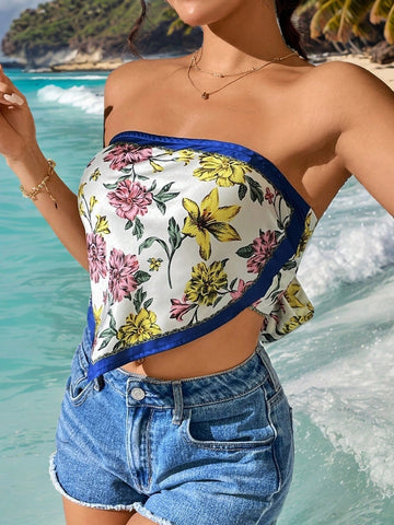 Women Printed Asymmetrical Crop Top With Strapless Design