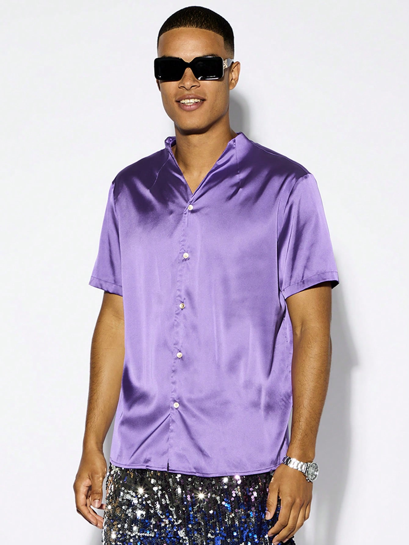 Men's Beach Outfit Summer Vacation Lightweight Breathable Shiny Purple Satin Woven Casual Slim Fit Shirt With Stand Collar