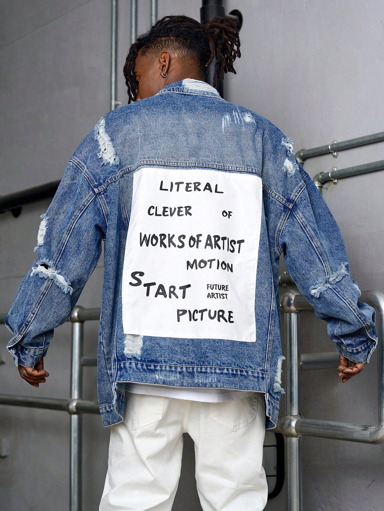 Men's Spring And Autumn Loose-Fit Denim Jacket With Slogan Print And Distressed Details