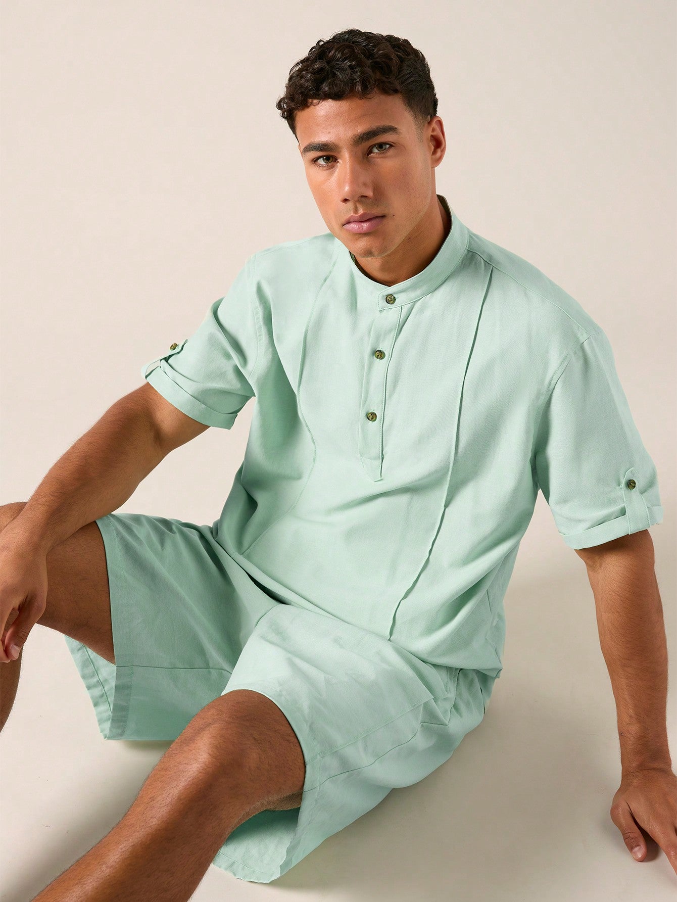 Men's Fashionable Solid Color Casual Short Sleeve Shirt And Shorts Sets, For Daily Wear In Spring And Summer