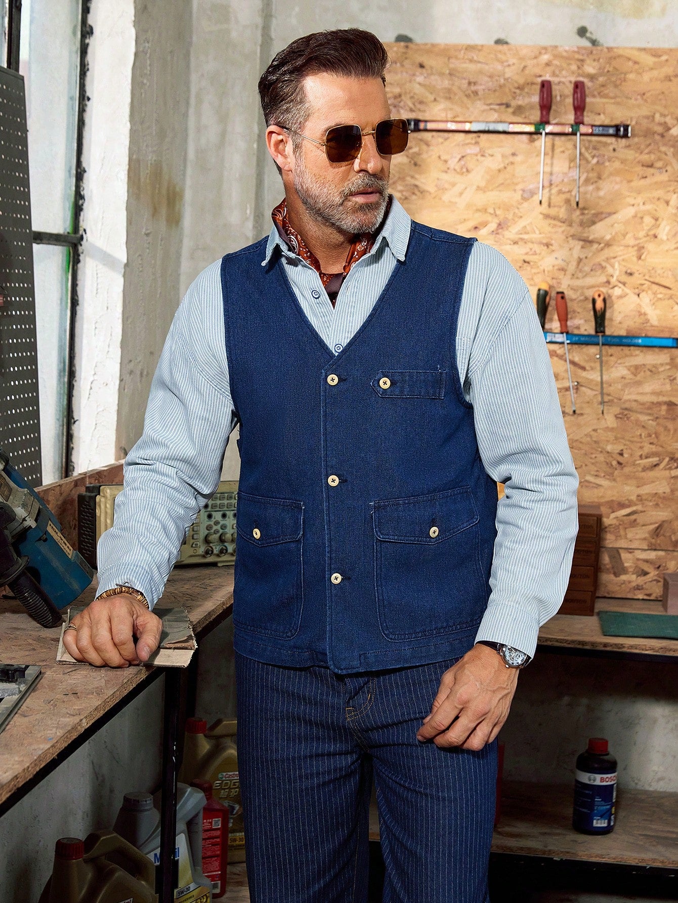 Men's Vintage American-Style Deep Blue Denim Loose Workwear Vest