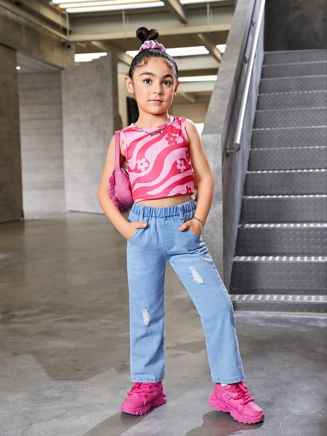 Young Girls Knitted Printed Top And Distressed Jeans Set