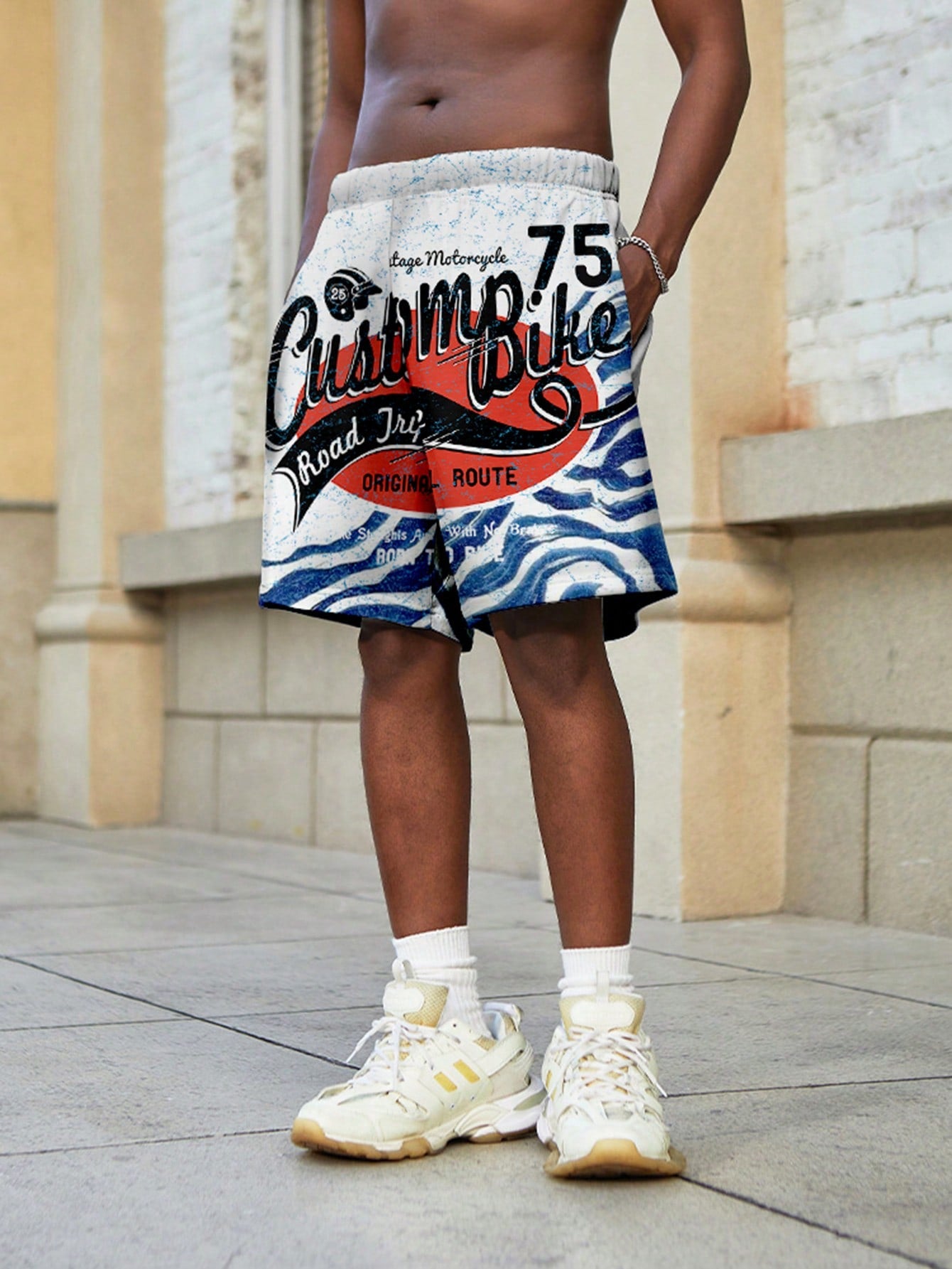 Men Slogan Print Woven Shorts, Suitable For Daily Wear In Spring And Summer