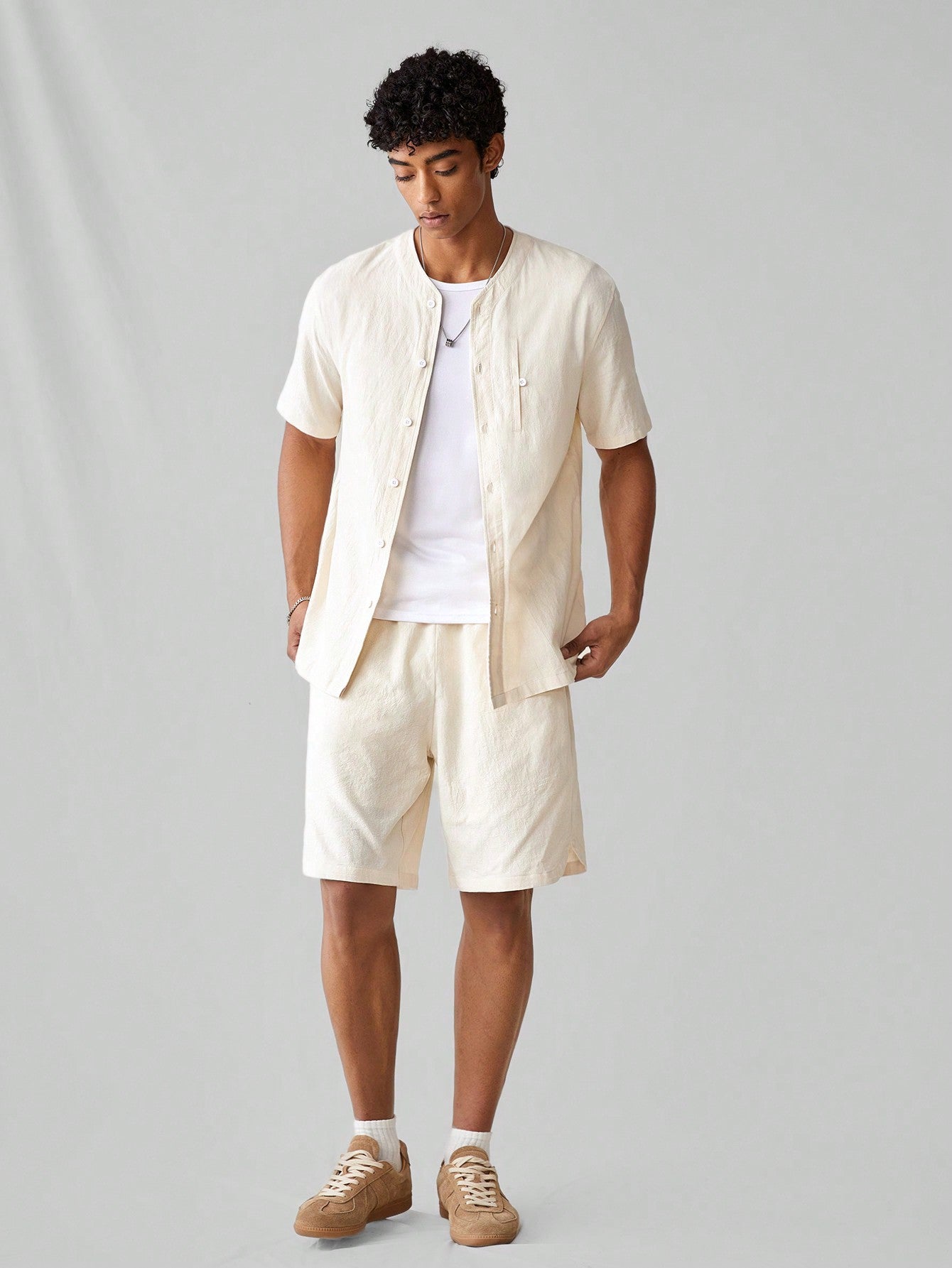 Men's Fashionable Knitted Casual Casual Solid Color Short Sleeve Shirt And Shorts Set, Daily Wear