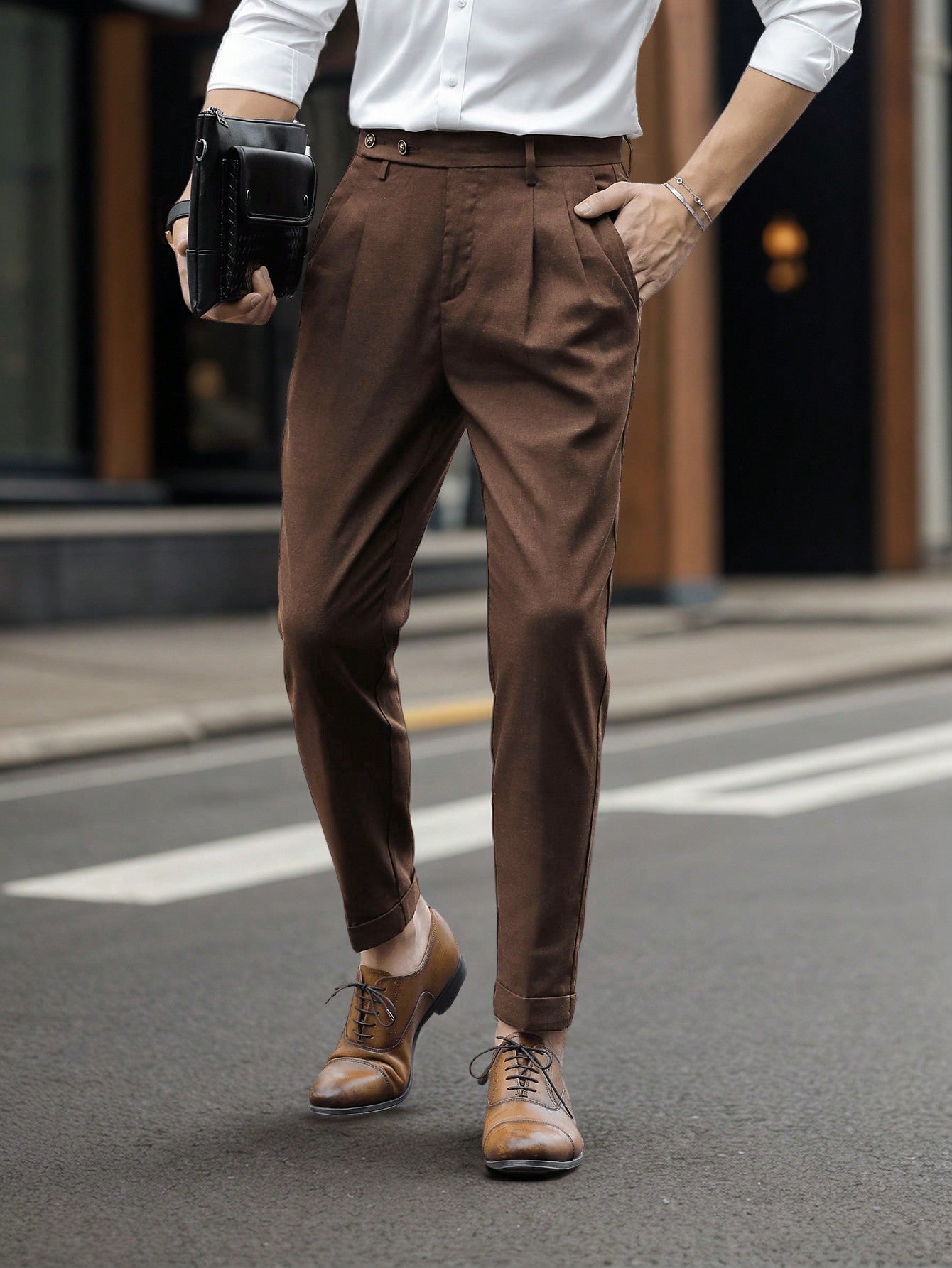 Men Fold Pleated Detail Slant Pocket Suit Pants