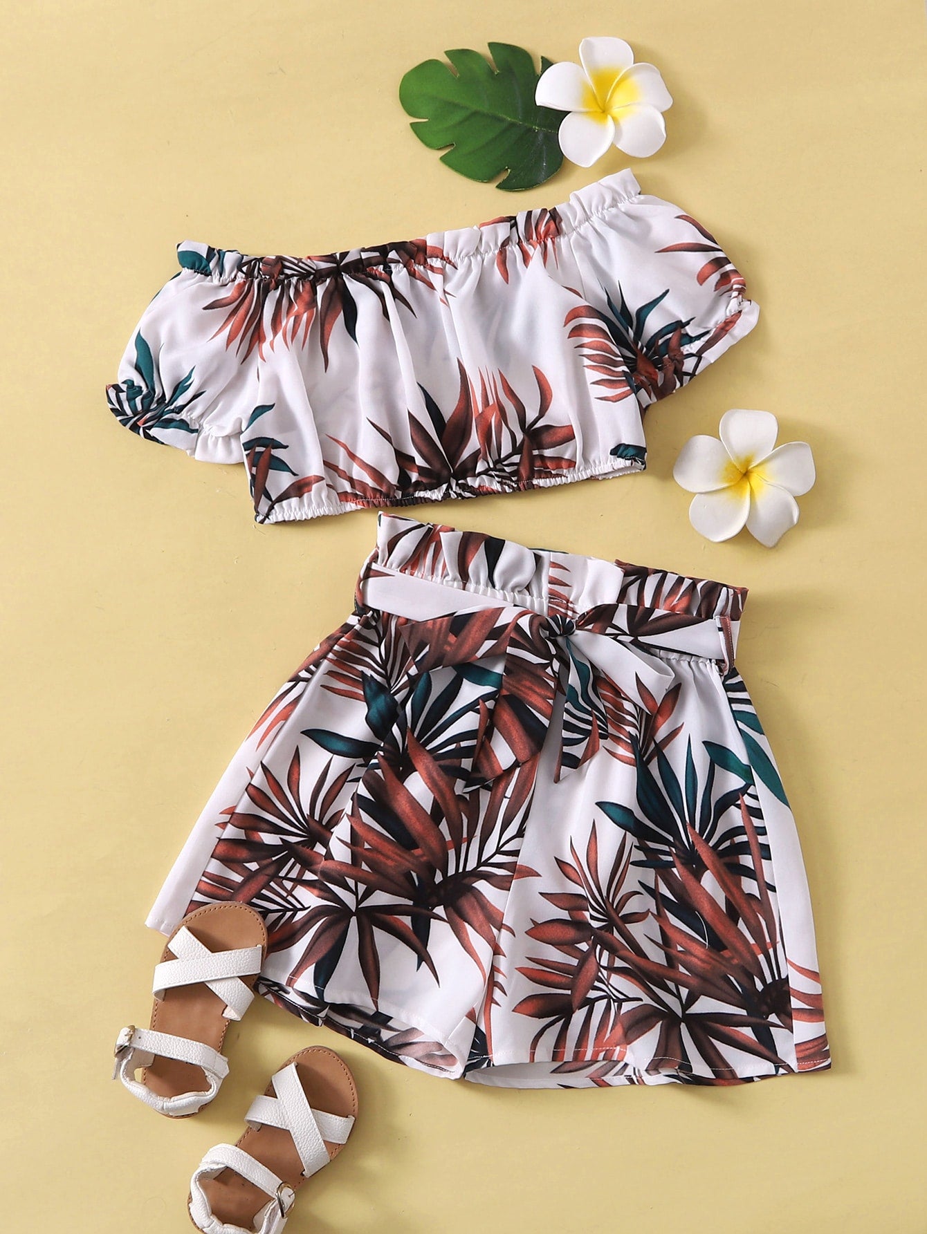 Tween Girl Off Shoulder Frill Trim Tropical Print Top & Paperbag Waist Shorts Set