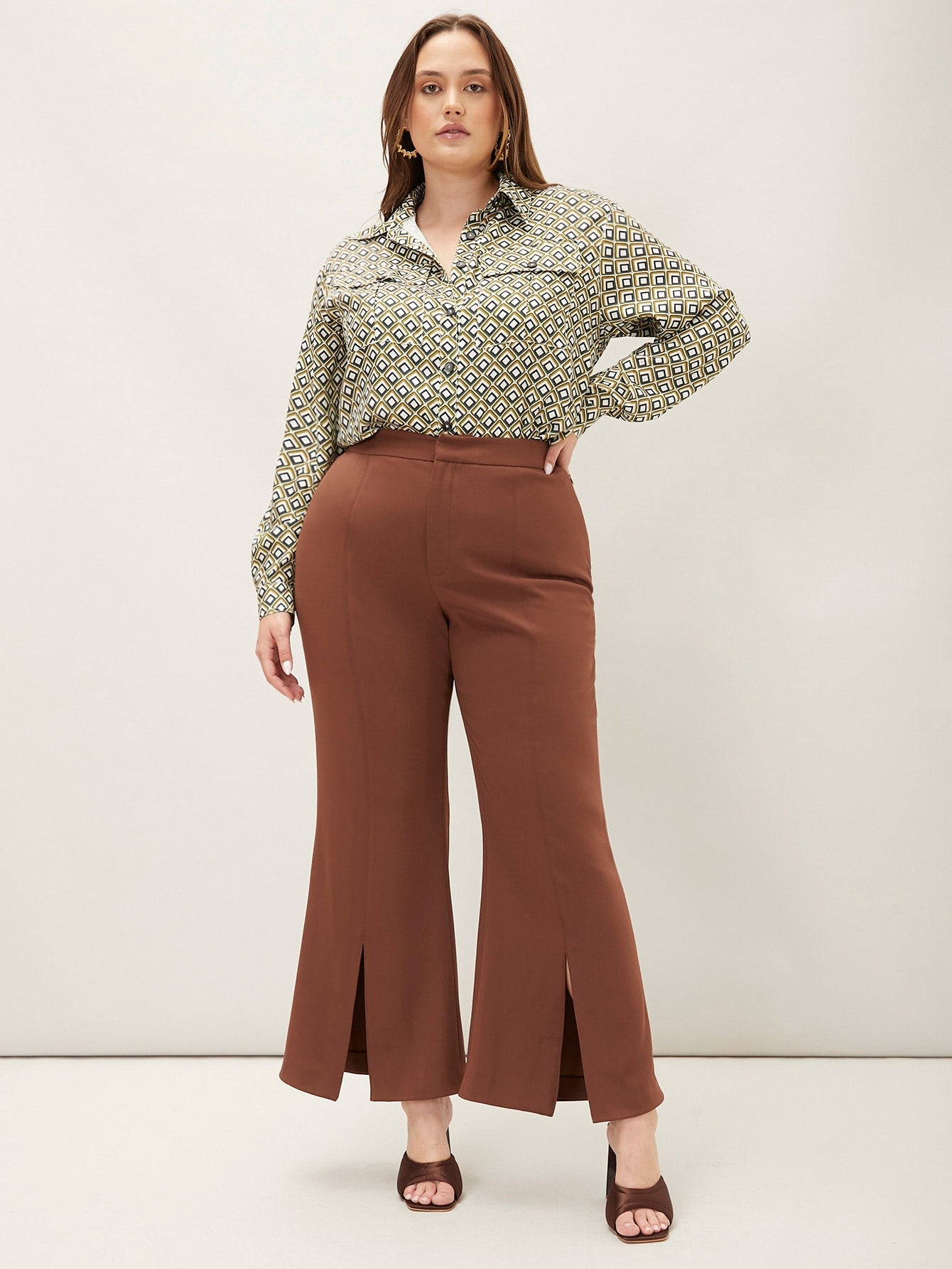 PLUS FLARE LEG SPLIT PANTS