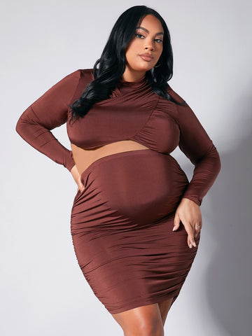 Maternity Plus Mock Neck Crop Tee & Bodycon Skirt