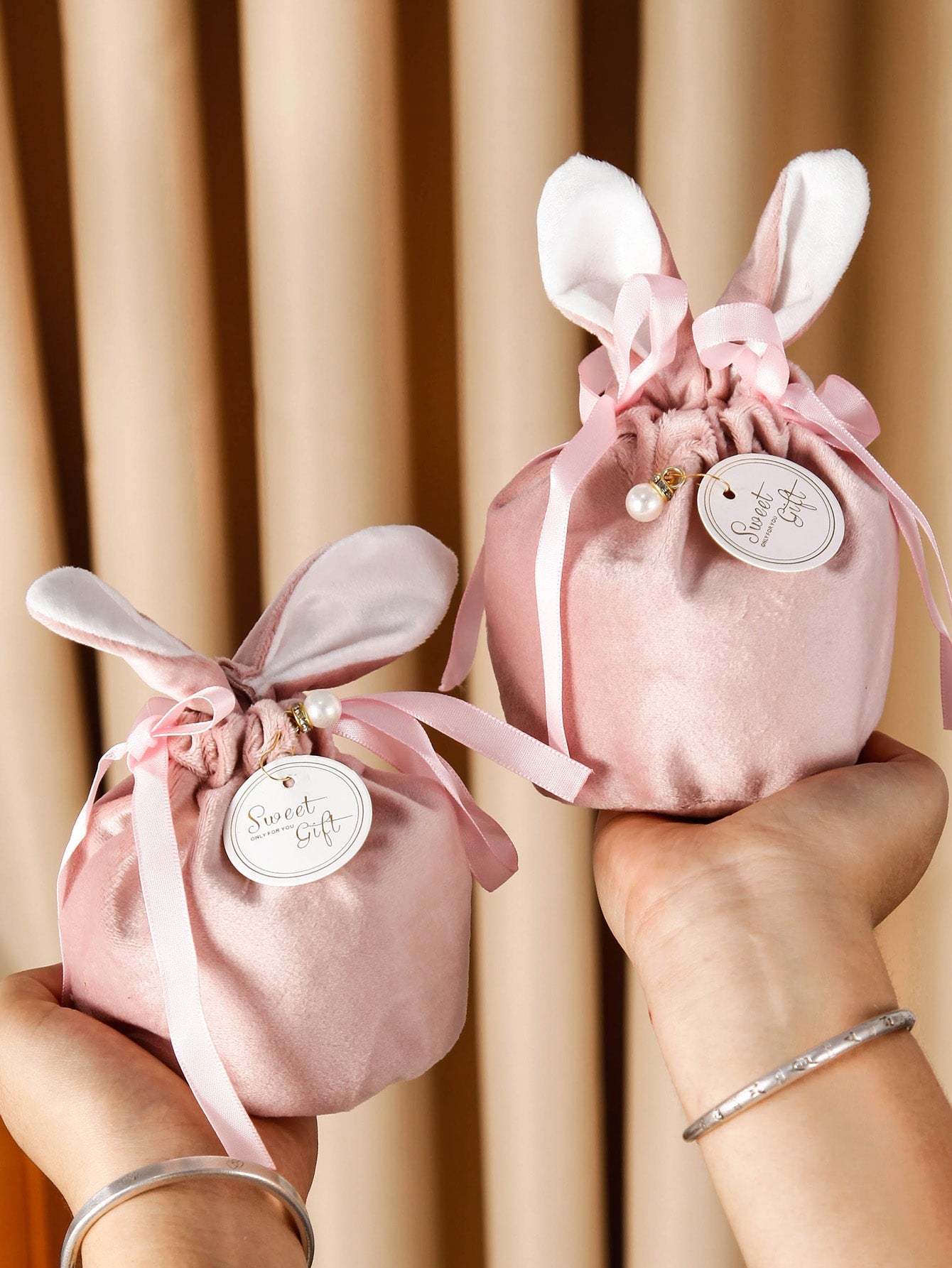 2pcs Cartoon Rabbit Ear Velvet Bag,Easter Chocolate Candy Cookie Packaging Bag,Jewelry Organizer Wedding Birthday Party Decoration