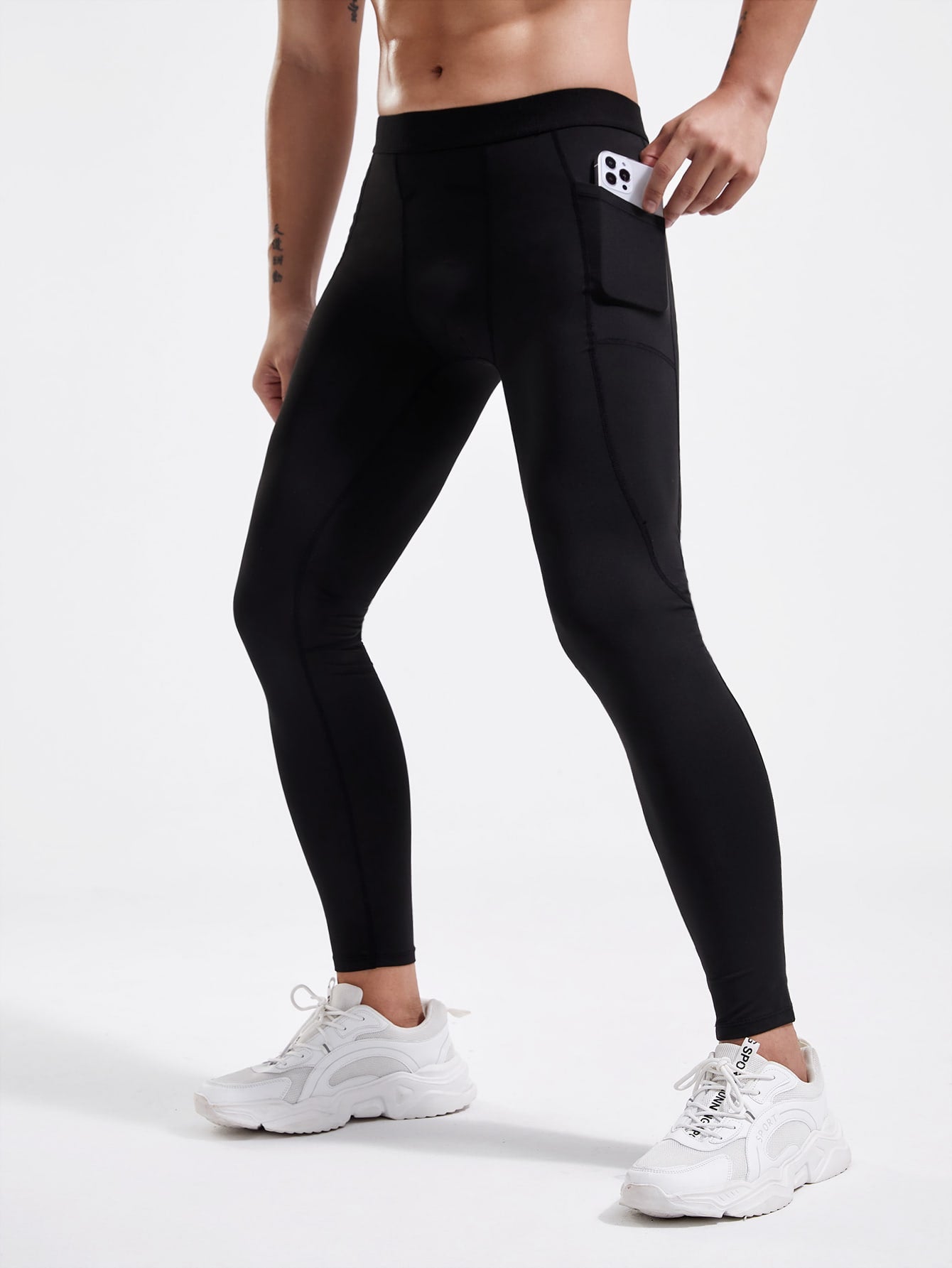 Men Sports Tights With Phone Pocket