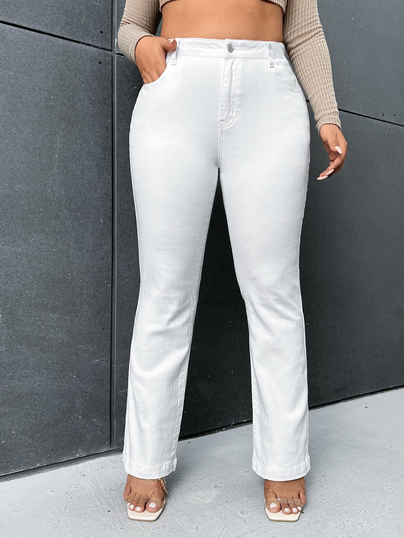 Plus Zipper Fly Flare Leg Jeans